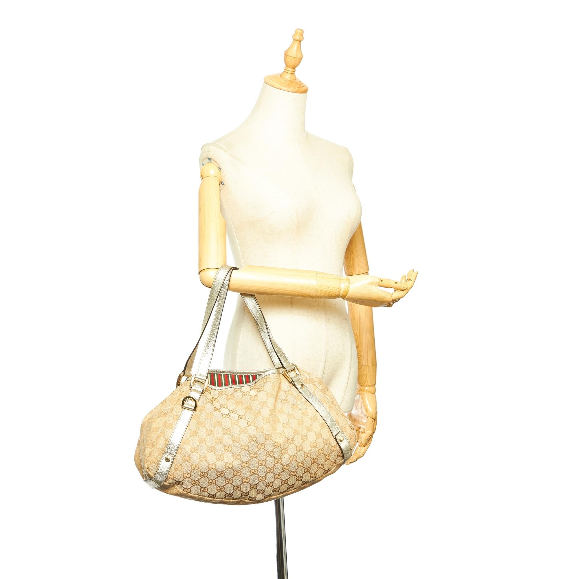 Gucci GG Canvas Pelham Tote Bag (SHG-32148)