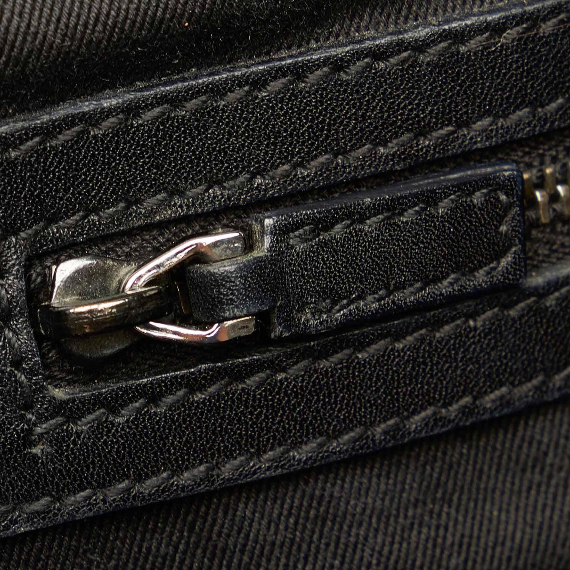 Gucci GG Canvas Shoulder Bag (SHG-32131)