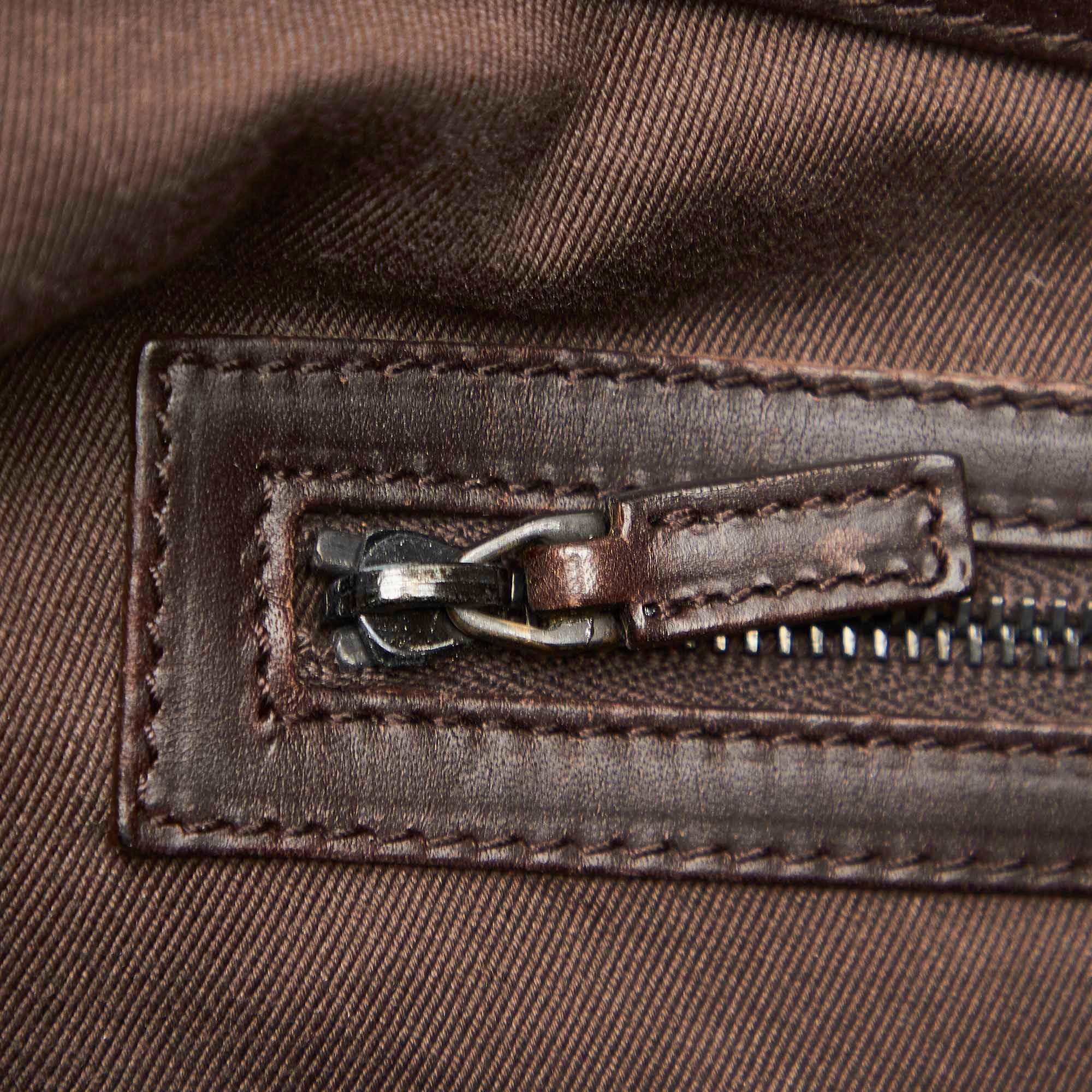 Gucci GG Canvas Shoulder Bag (SHG-32351)