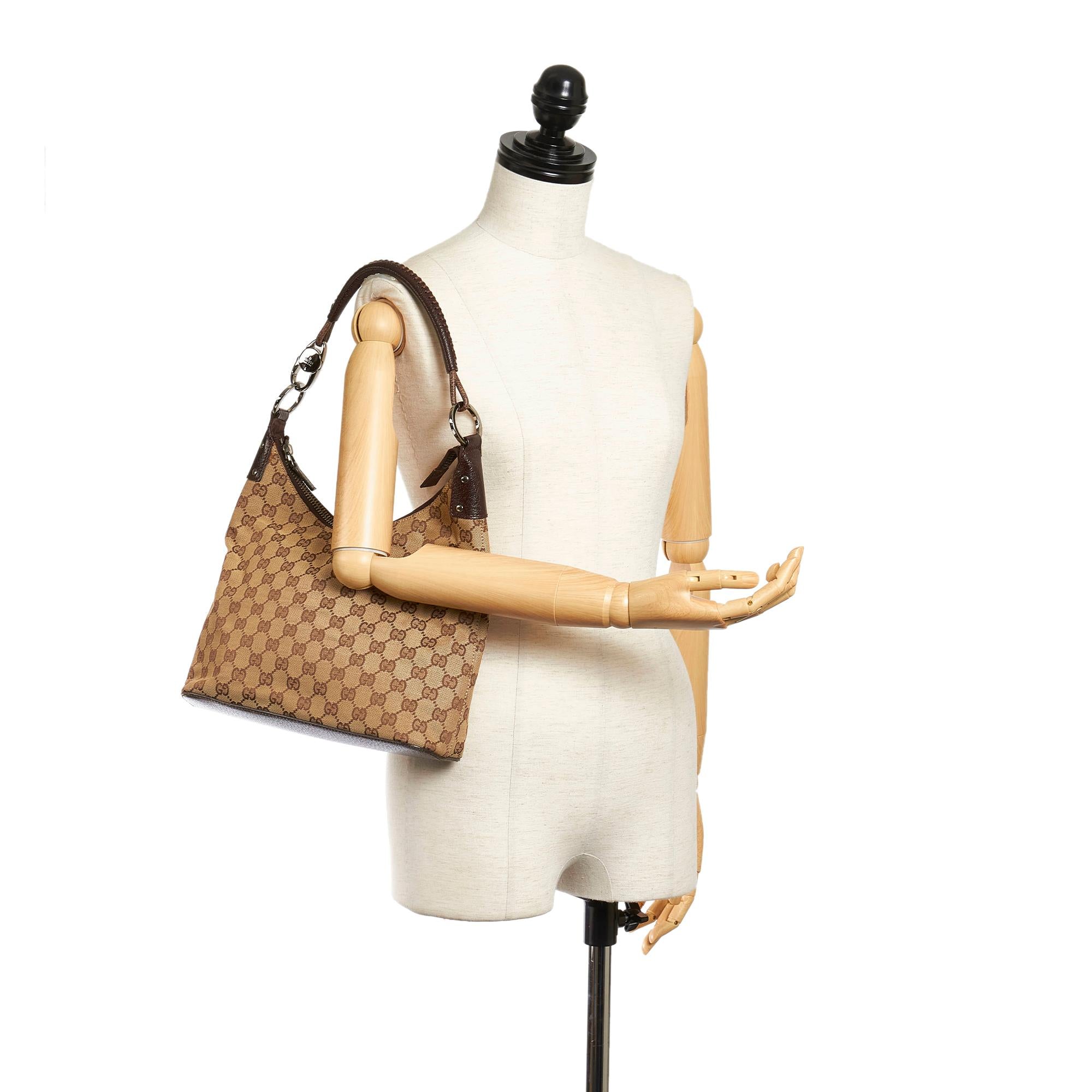 Gucci GG Canvas Shoulder Bag (SHG-32787)