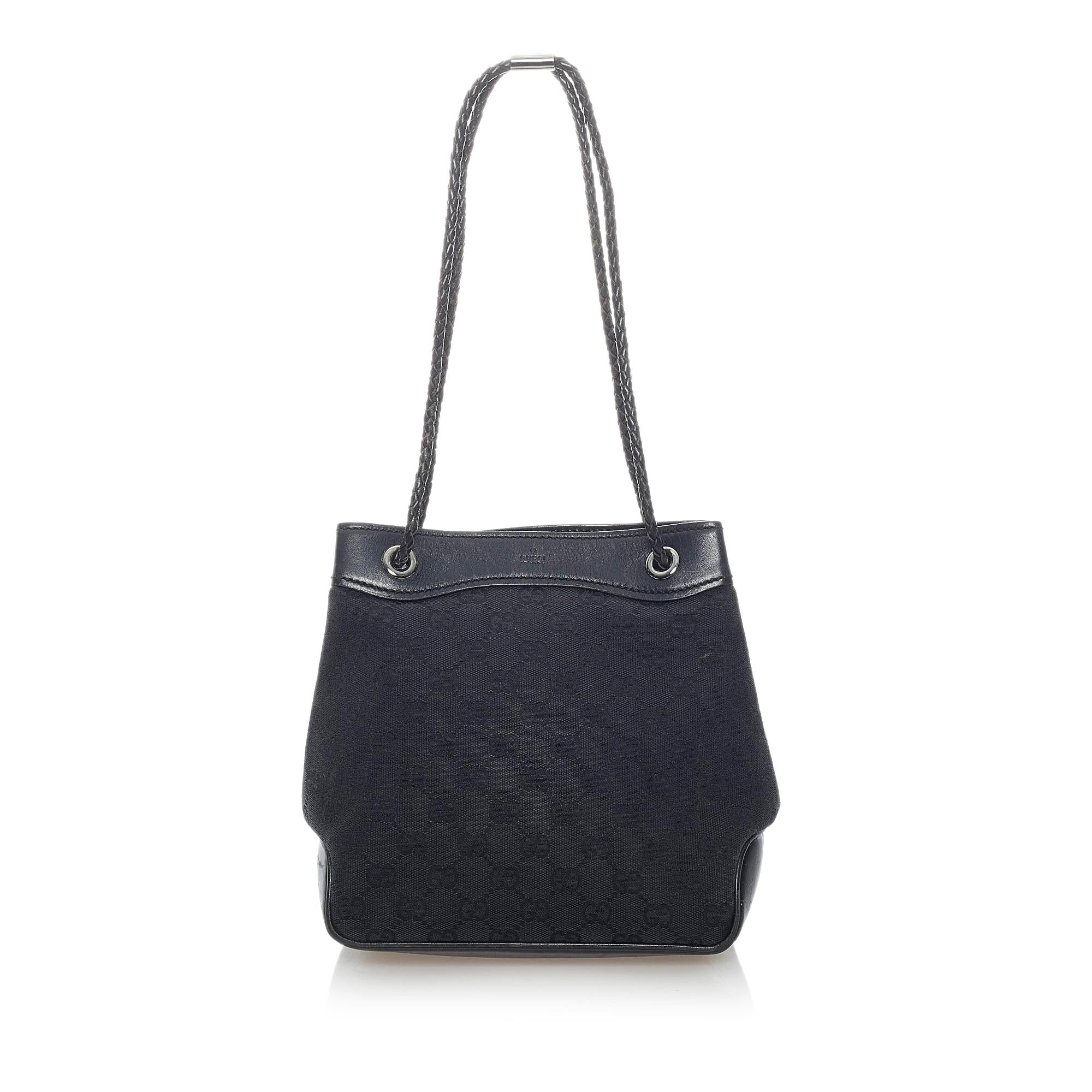 Gucci GG Canvas Shoulder Bag (SHG-32798)