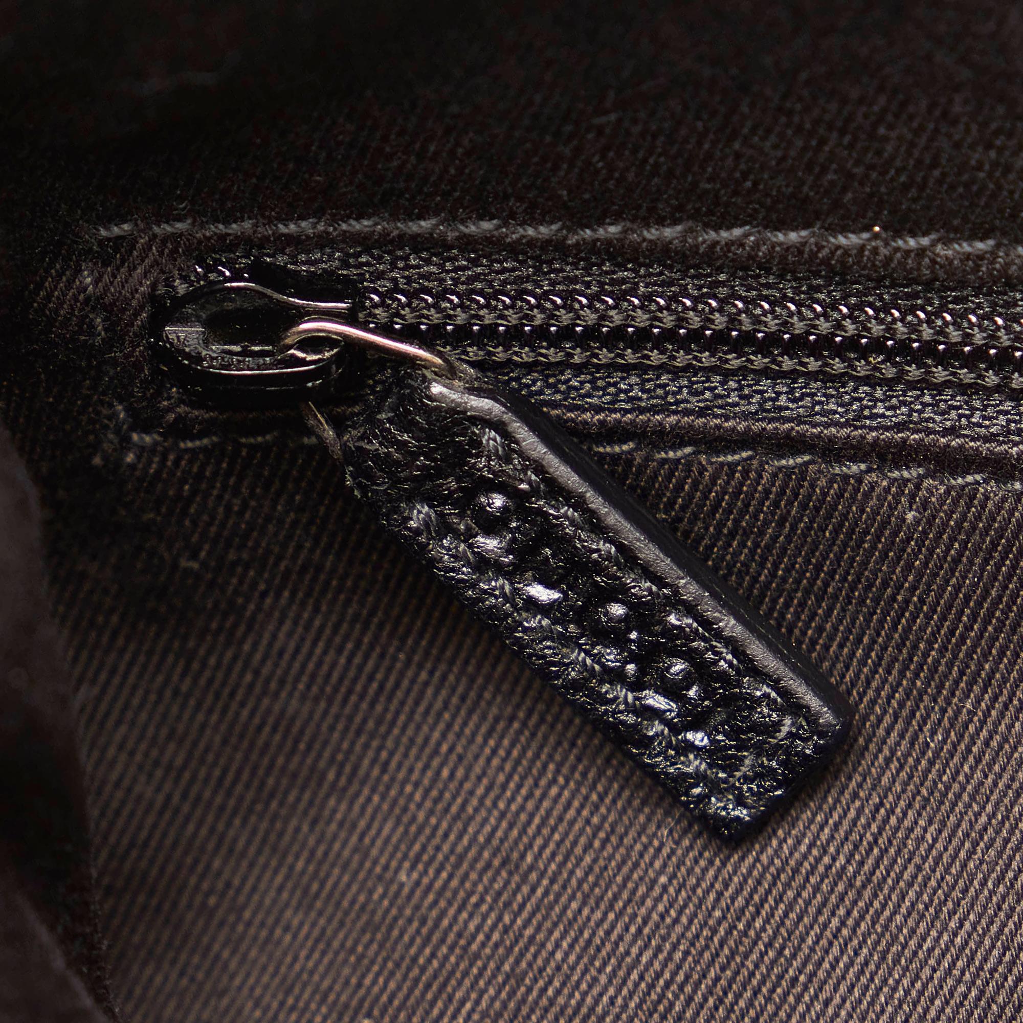 Gucci GG Canvas Shoulder Bag (SHG-32858)