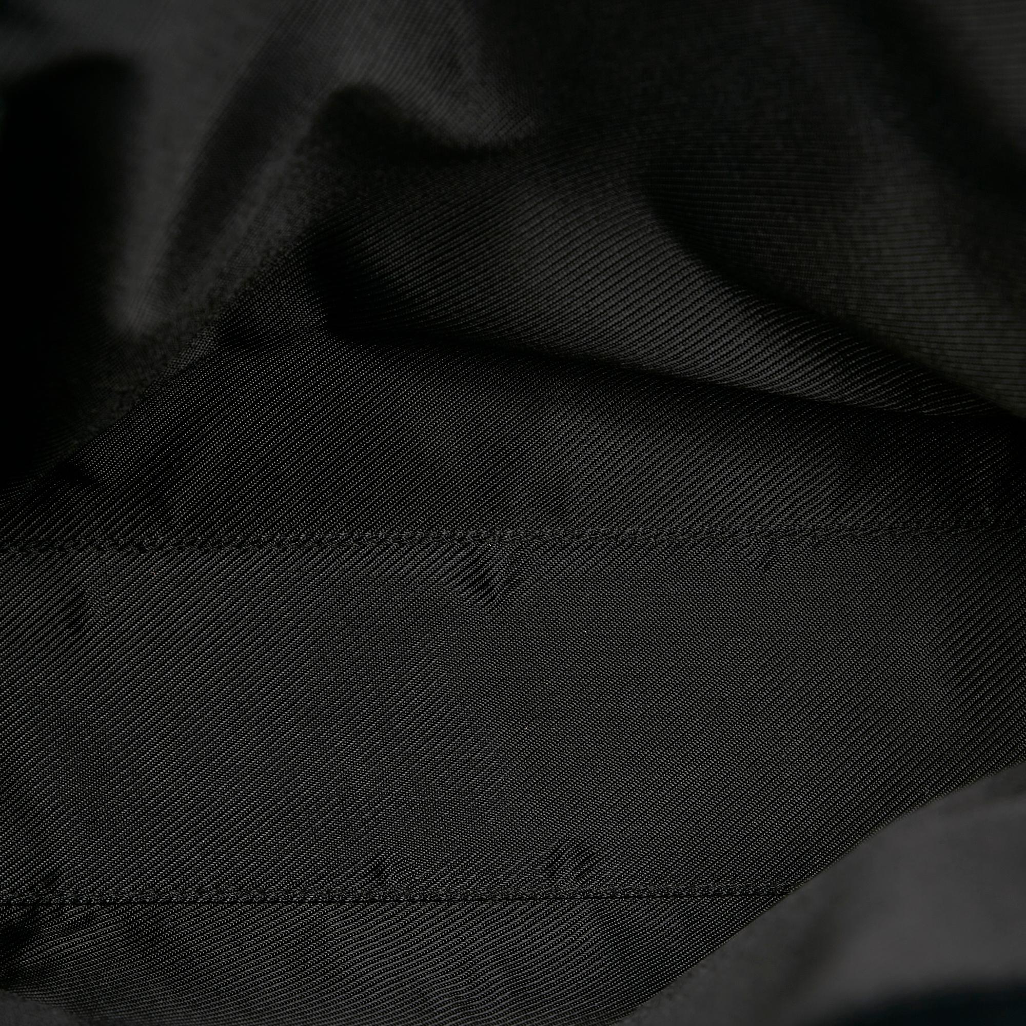 Gucci GG Canvas Shoulder Bag (SHG-34579)