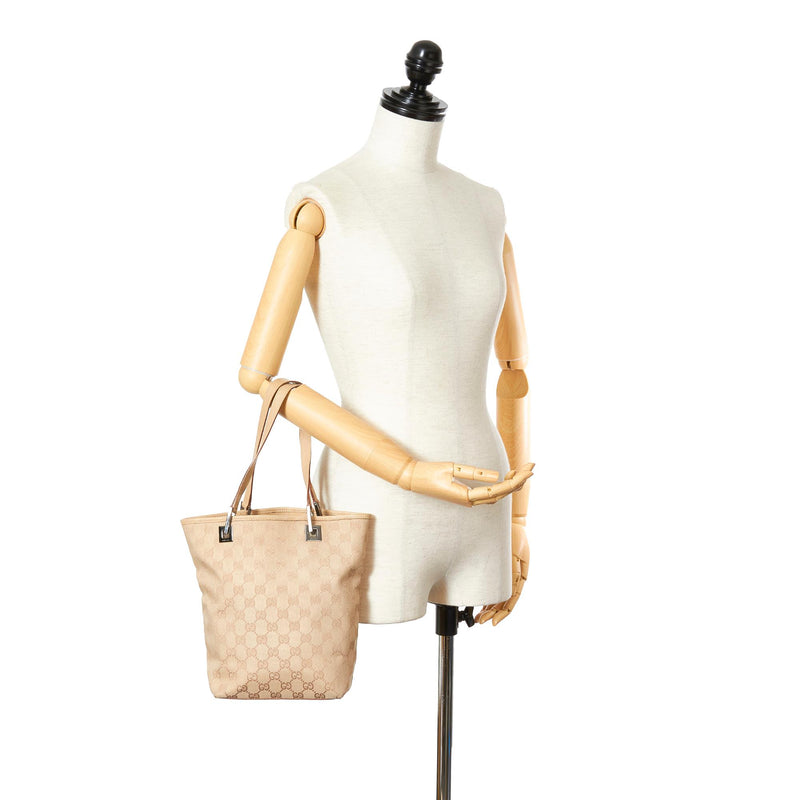 Gucci GG Canvas Tote Bag (SHG-25110)