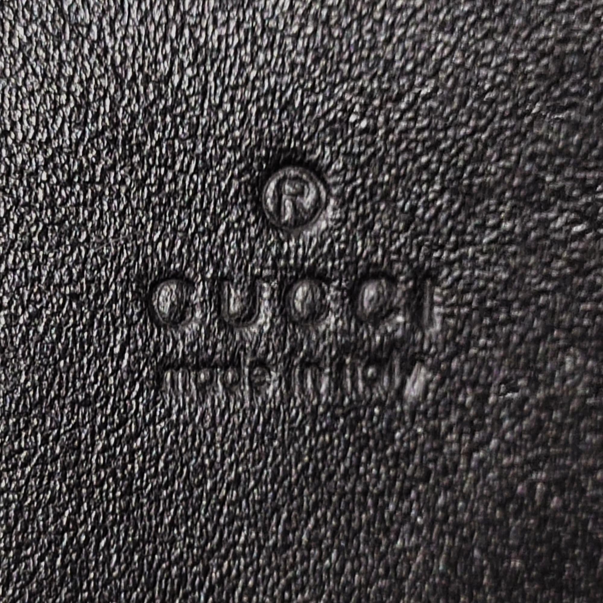 Gucci GG Marmont Leather Wallet On Chain (SHG-35248)