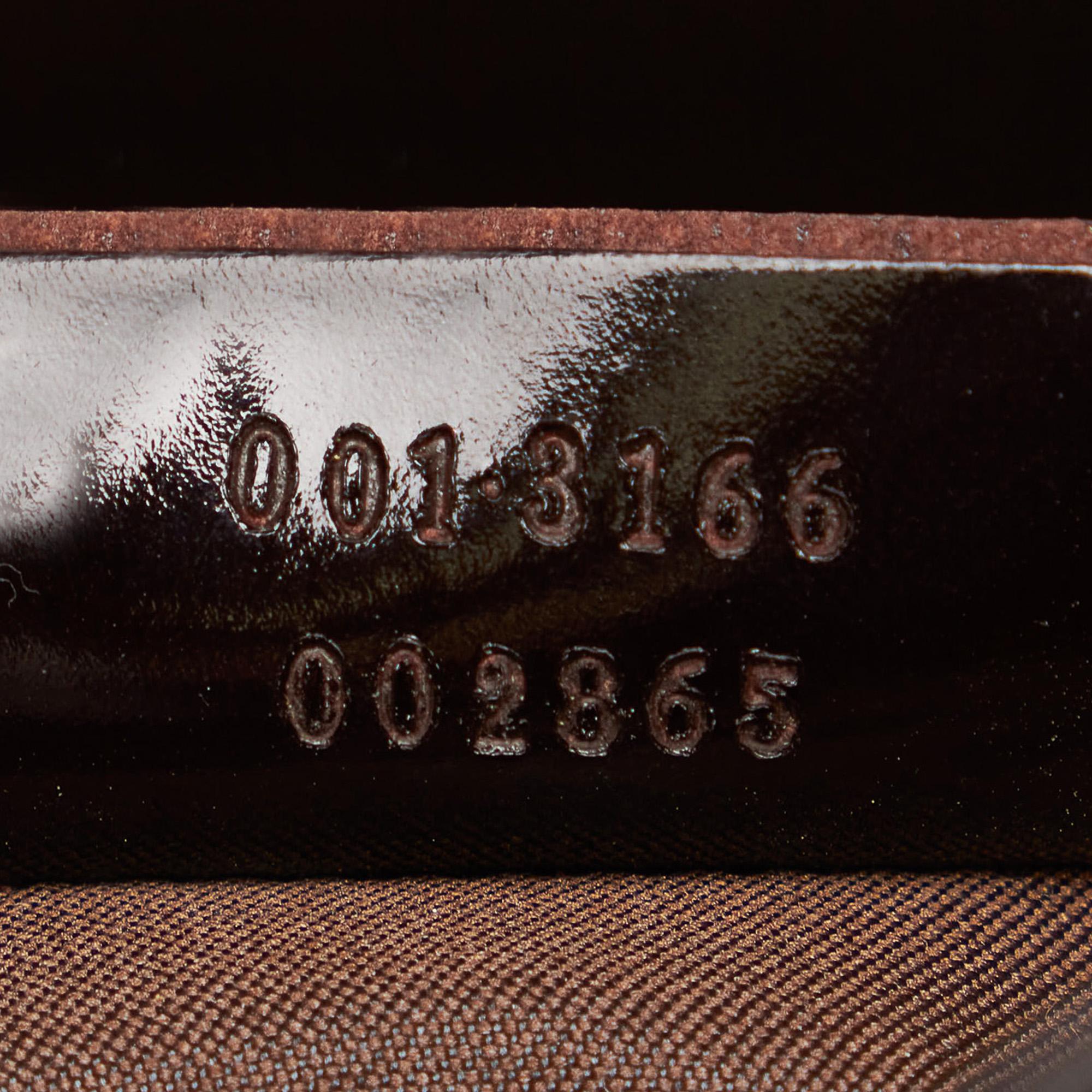 Gucci GG Nylon Shoulder Bag (SHG-32343)