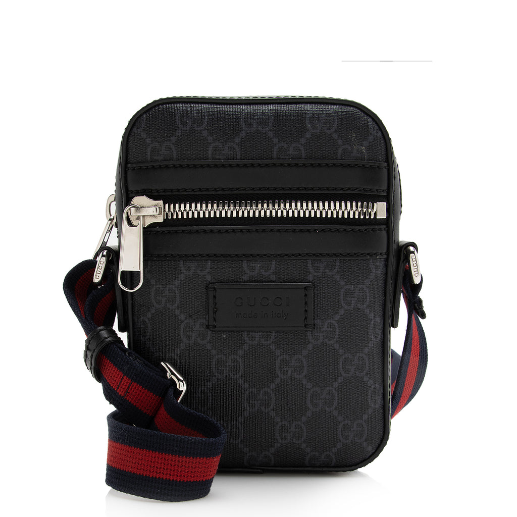 Gucci GG Supreme Canvas Messenger Bag