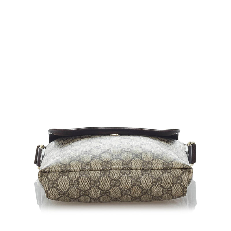 Gucci GG Supreme Crossbody Bag (SHG-31591)