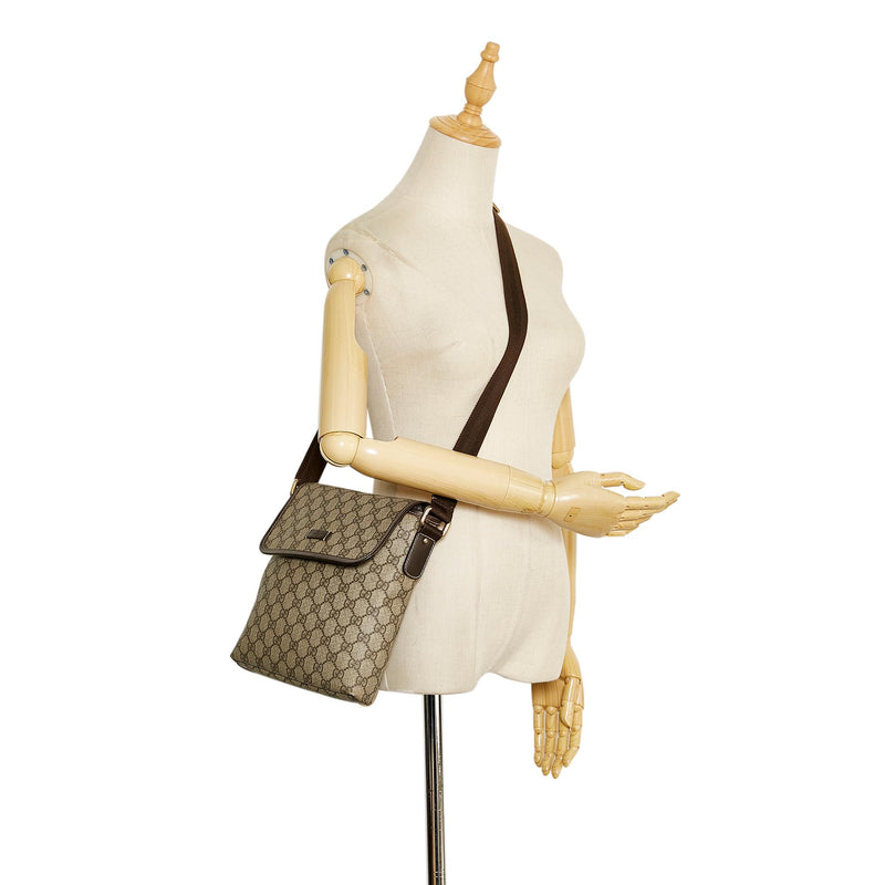 Gucci GG Supreme Crossbody Bag (SHG-claZTP)
