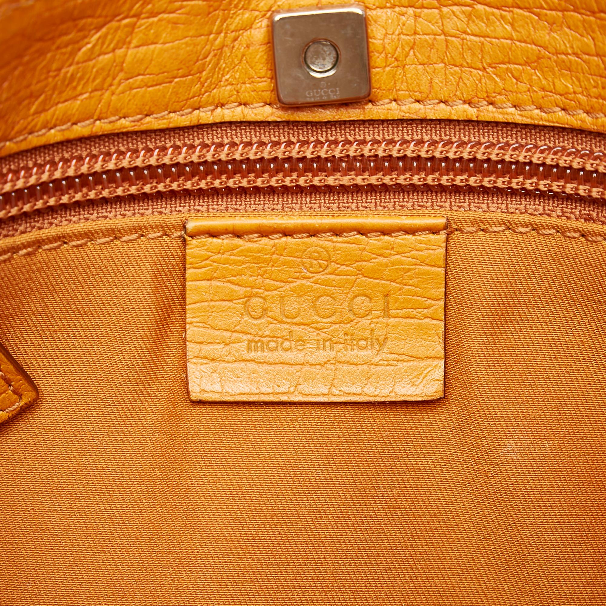 Gucci GG Supreme Handbag (SHG-30309)