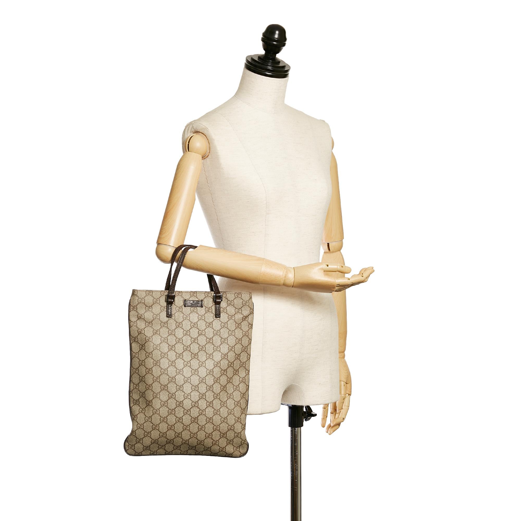 Gucci GG Supreme Tote Bag (SHG-32816)