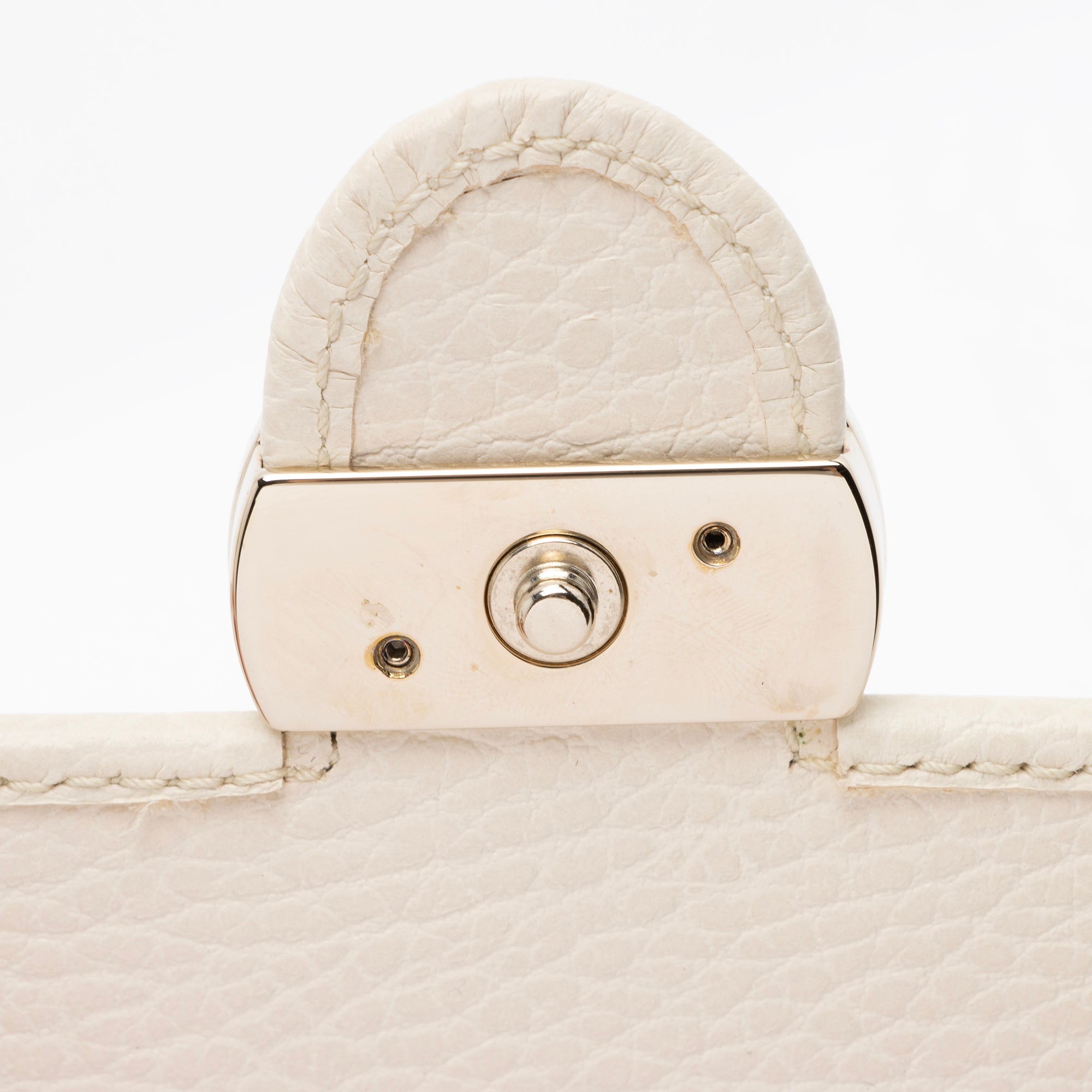 Gucci Grained Calfskin Interlocking G Chain Wallet (SHF-2ZPmCK)