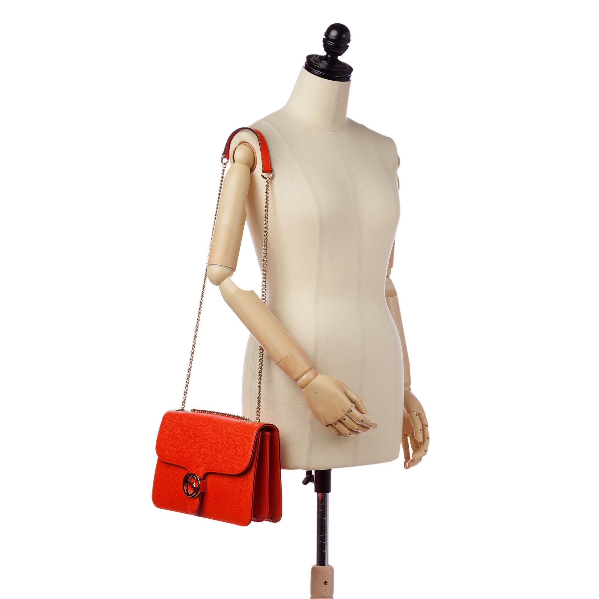 Gucci Interlocking G Leather Crossbody Bag (SHG-34488)