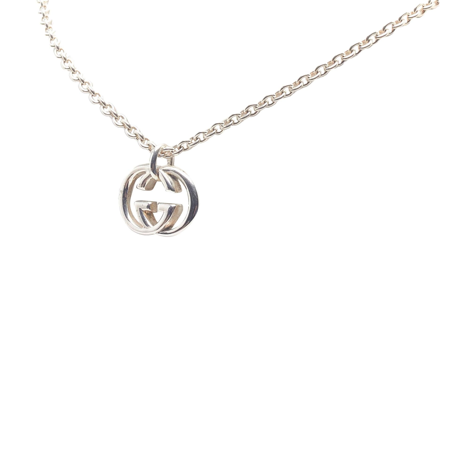 Gucci Interlocking G Pendant Necklace (SHG-QrK5VT)