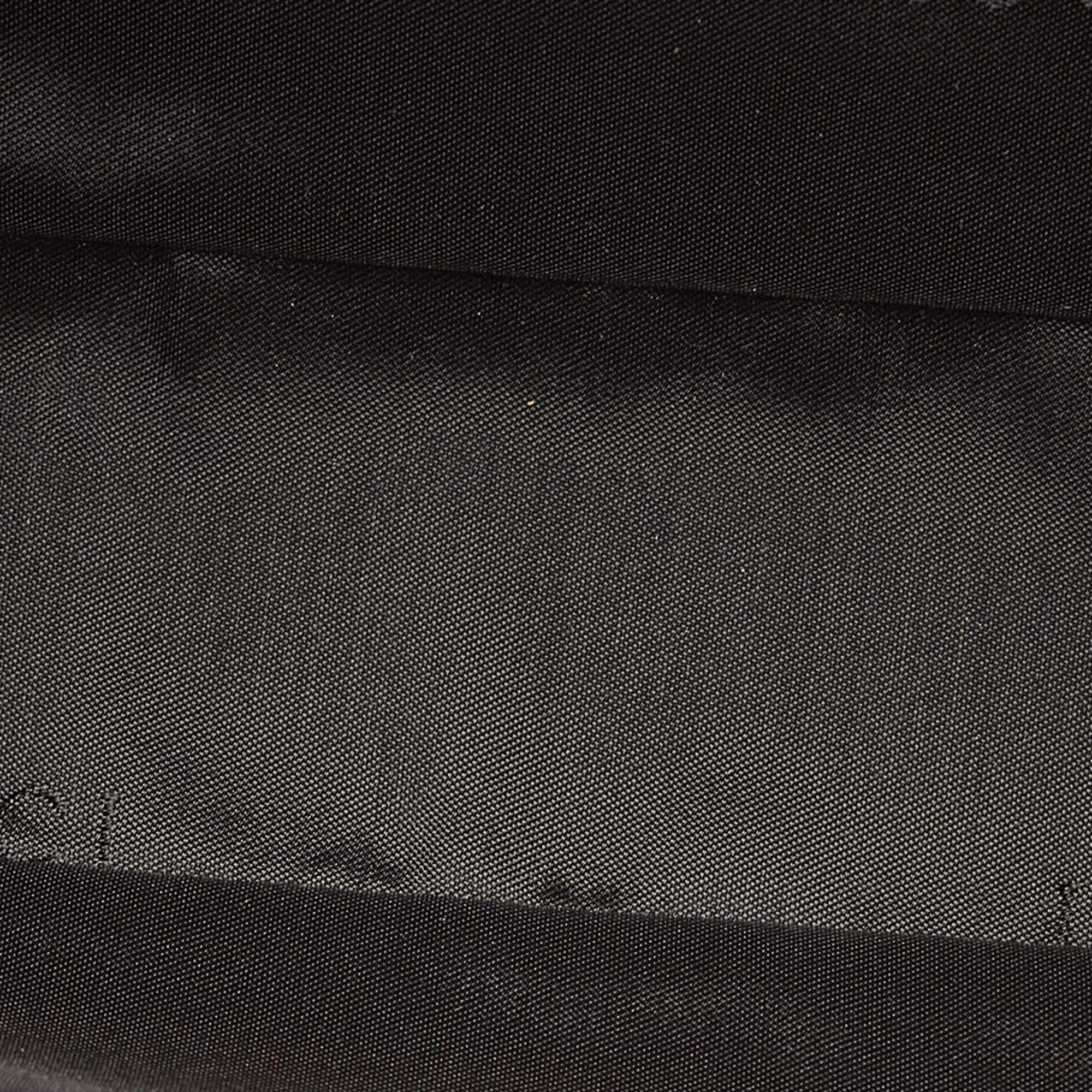 Gucci Jackie Canvas Shoulder Bag (SHG-32832)