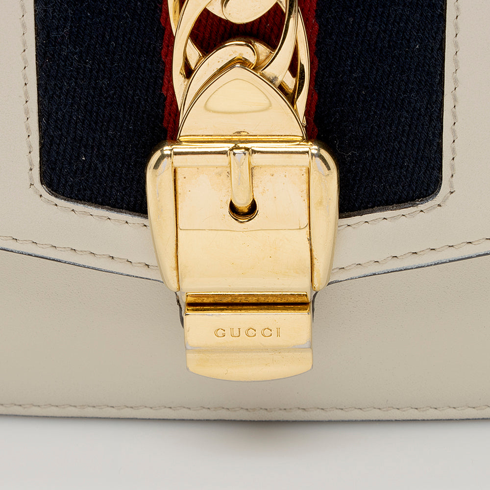 Gucci Leather Sylvie Super Mini Bag (SHF-19428)