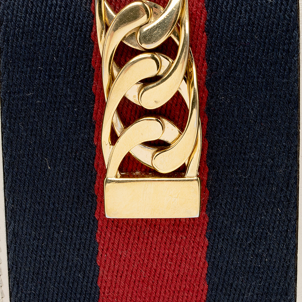 Gucci Leather Sylvie Super Mini Bag (SHF-19428)