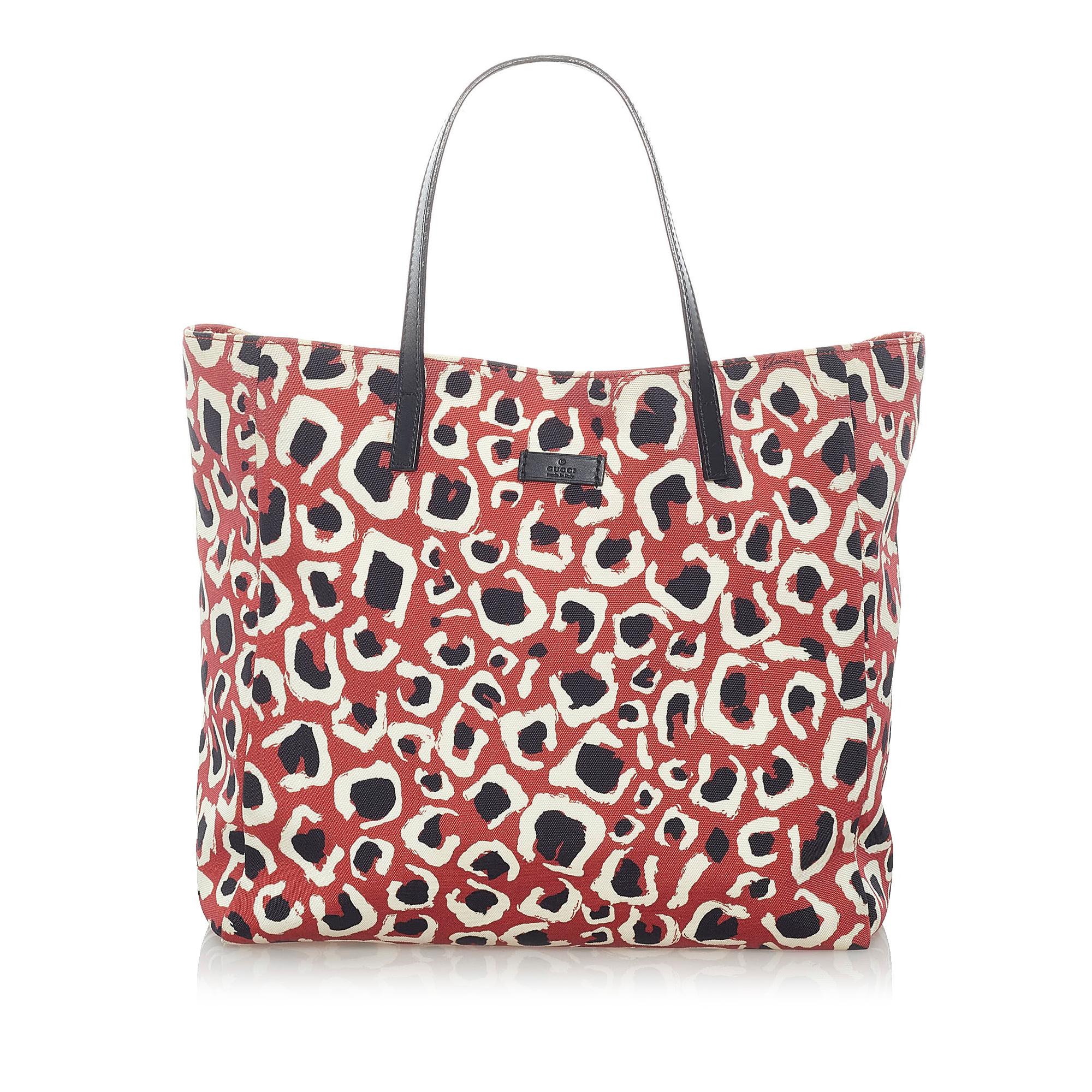 Gucci Leopard Printed Nylon Tote Bag (SHG-31267)