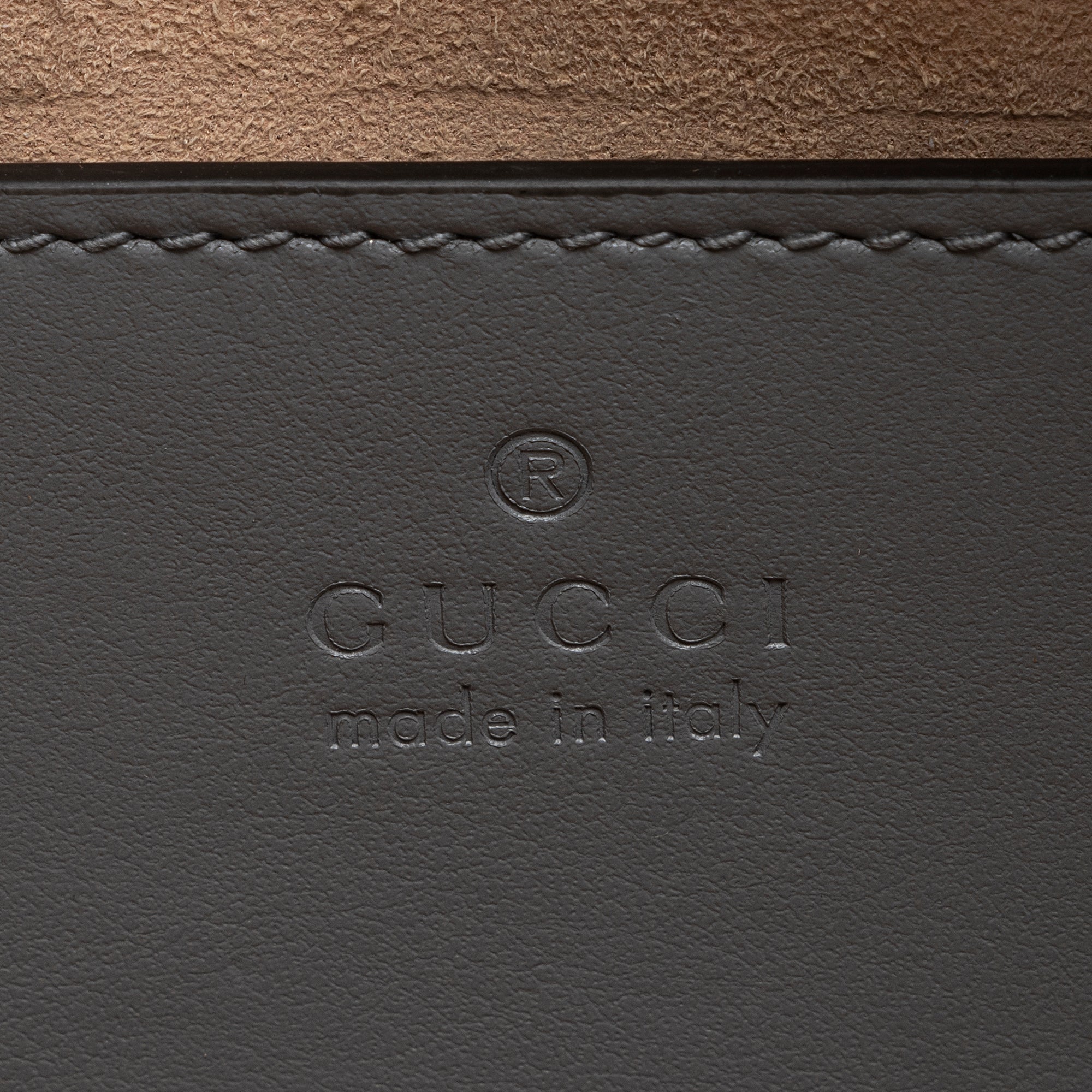 Gucci Matelasse Leather Aria GG Marmont Small Shoulder Bag (SHF-ftU2zH)