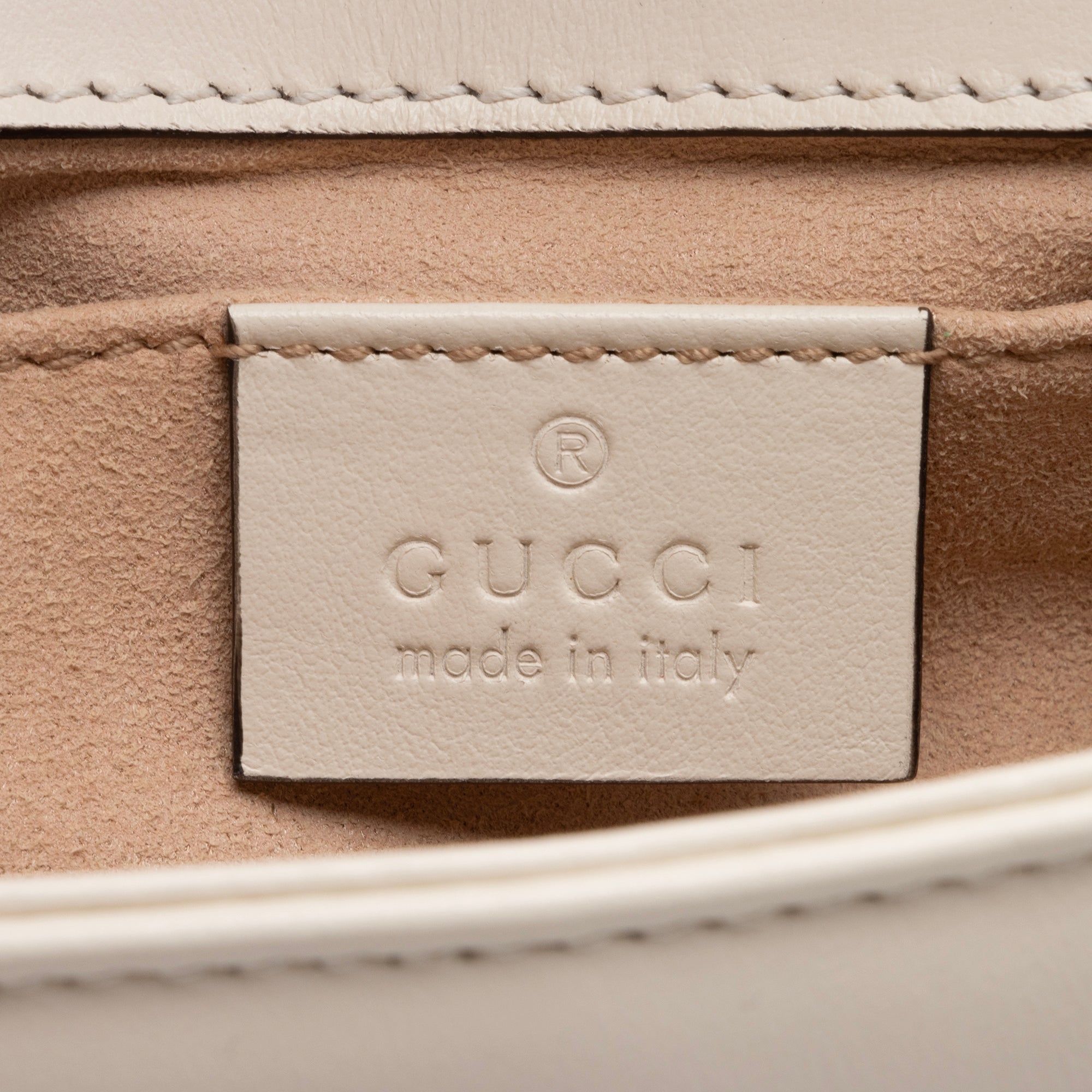 Gucci Matelasse Leather GG Marmont Mini Shoulder Bag (SHF-nrvxzd)