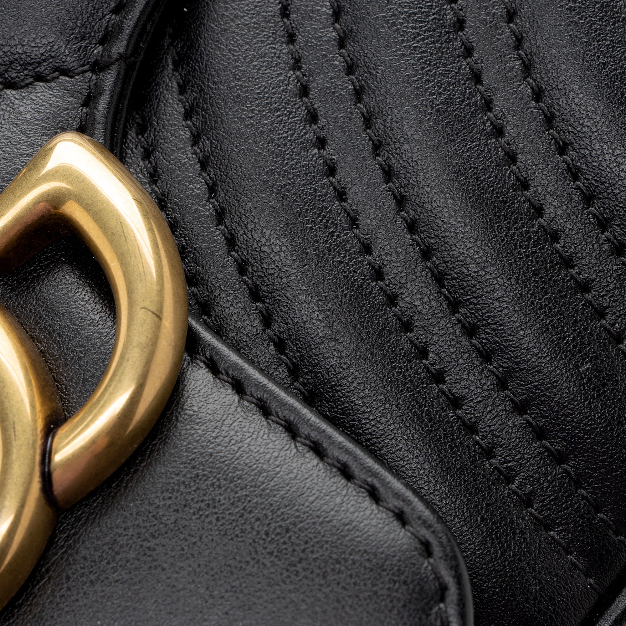 Gucci Matelasse Leather GG Marmont Small Bag (SHF-22300)