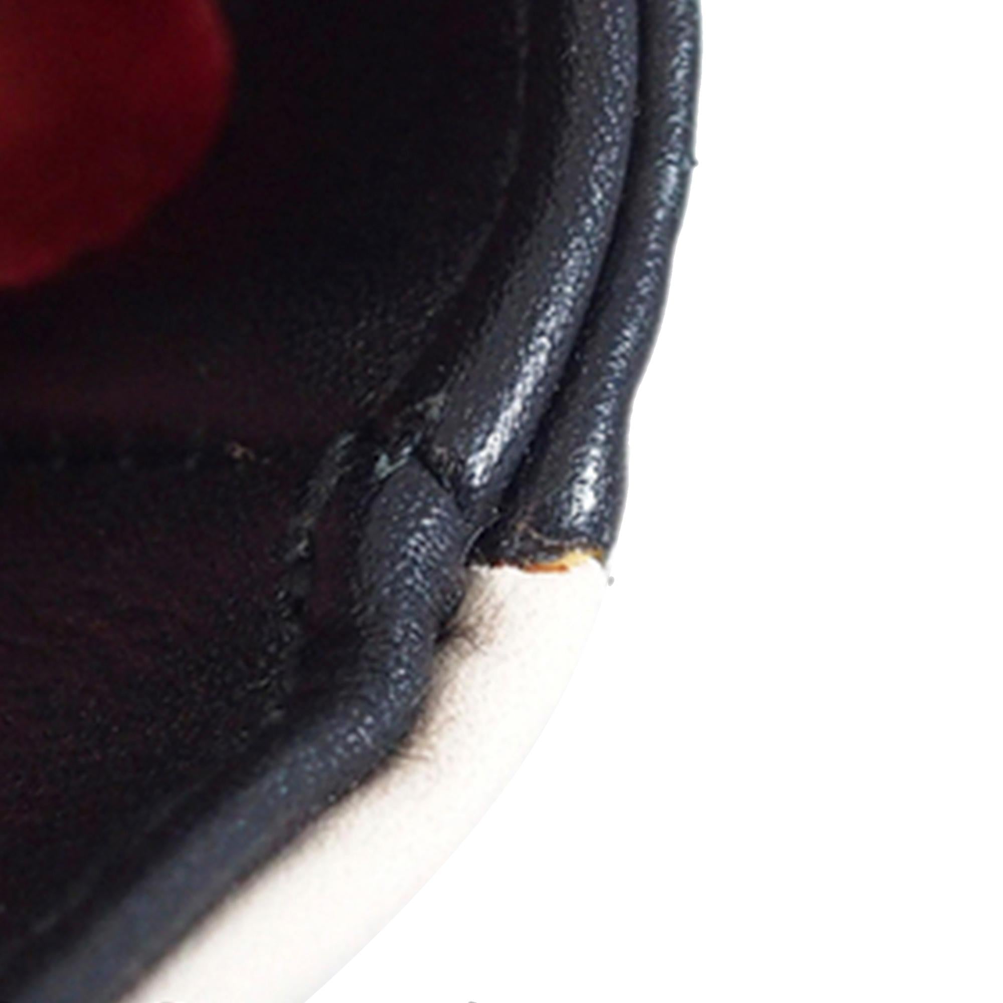 Gucci Medium GG Marmont (SHG-36640)