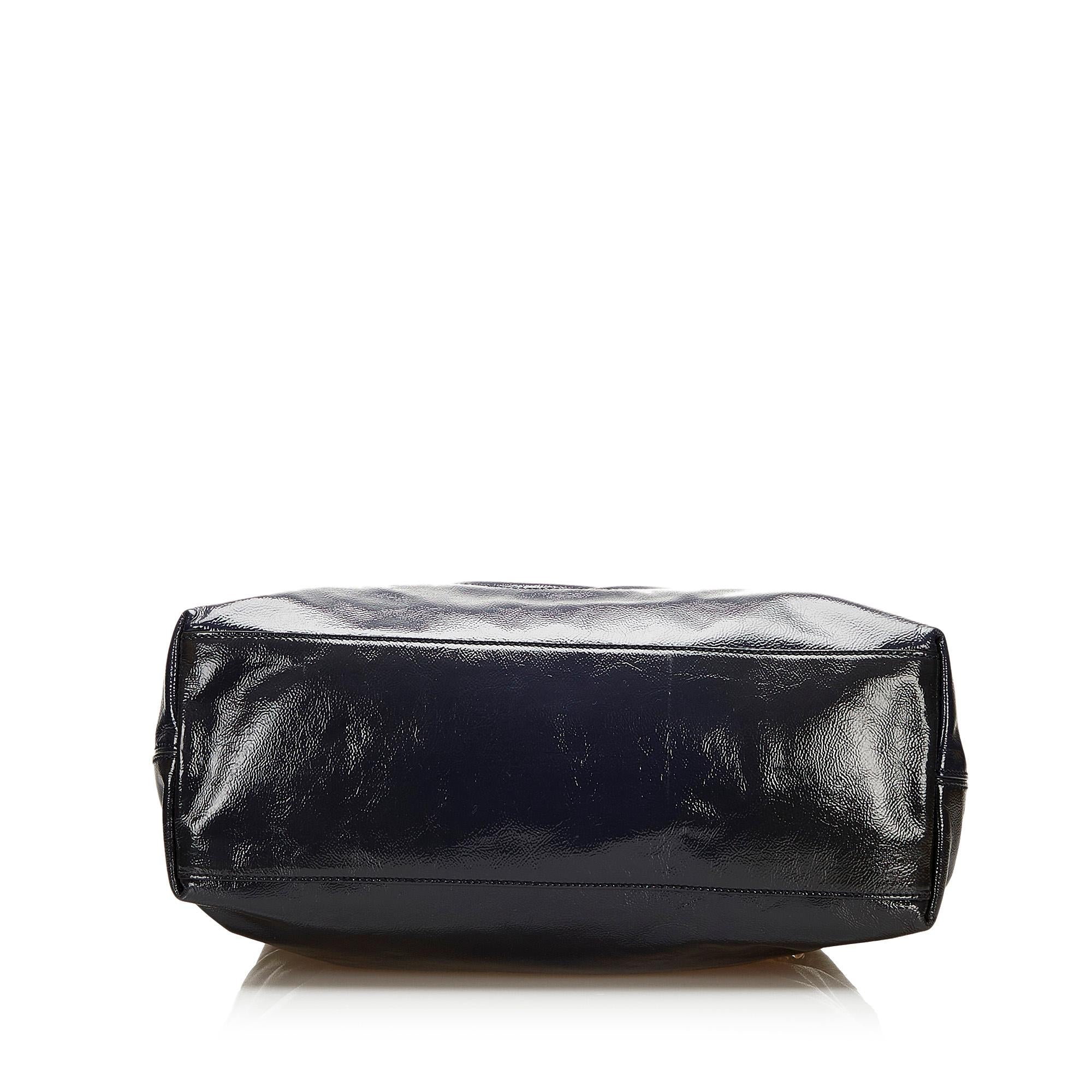 Gucci Medium Patent Leather Soho Chain Tote (SHG-6iuy6S)