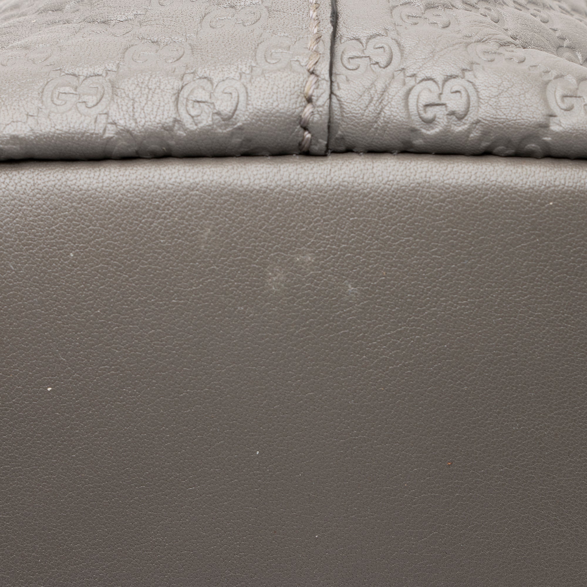 Gucci Microguccissima Leather Joy Medium Zip Tote (SHF-23570)