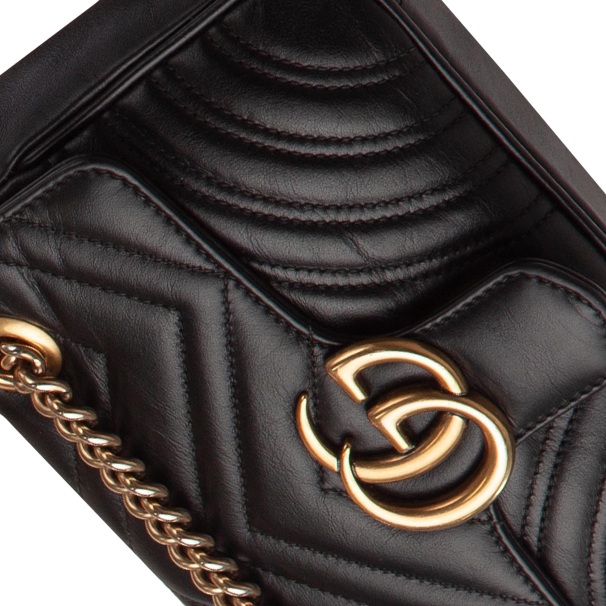 Gucci Mini GG Marmont Matelasse Crossbody (SHG-olqVD2)