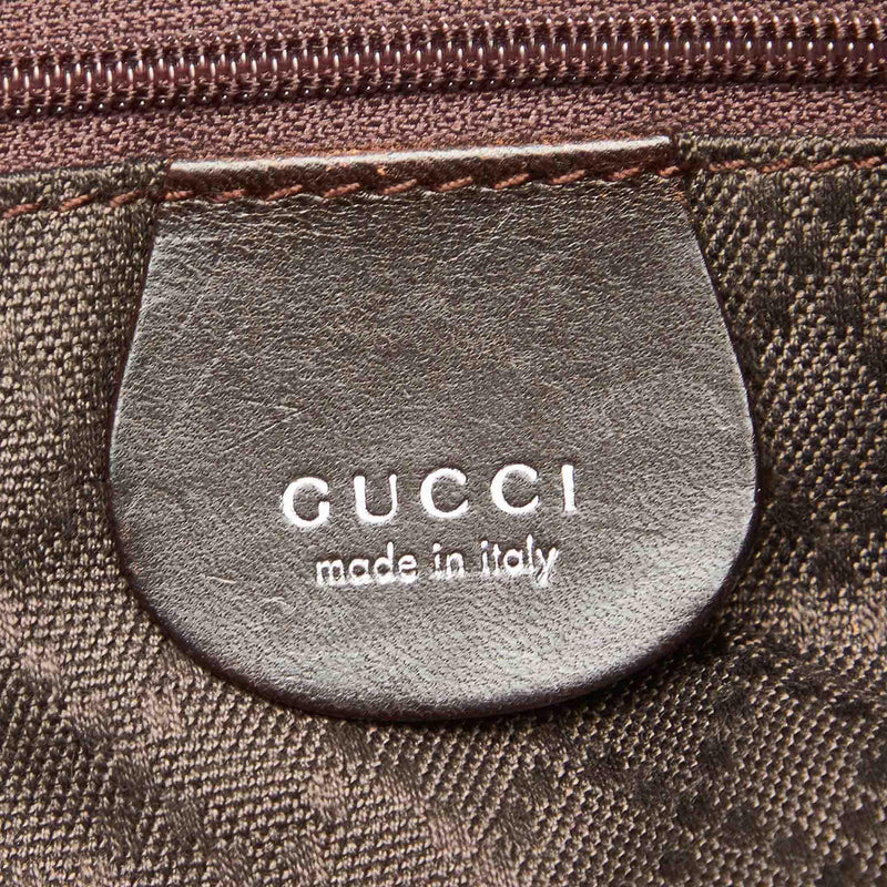 Gucci Nylon Shoulder Bag (SHG-18880)