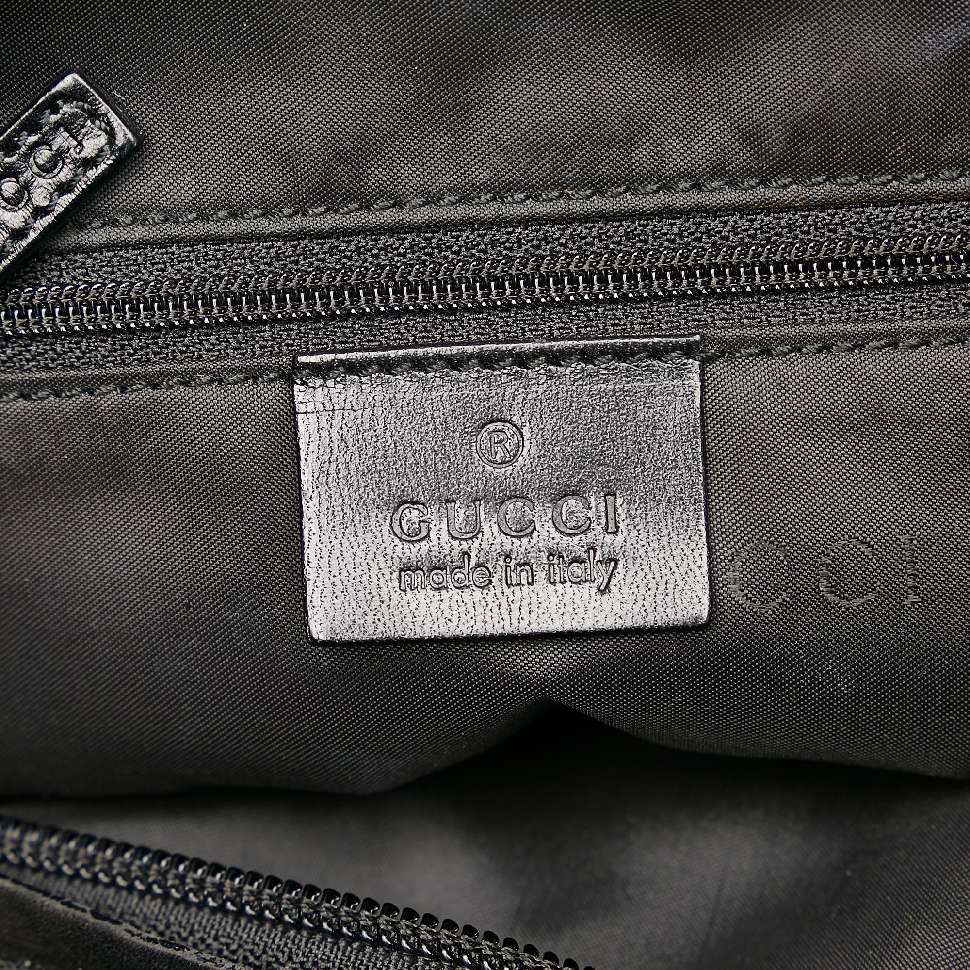 Gucci Nylon Shoulder Bag (SHG-29187)