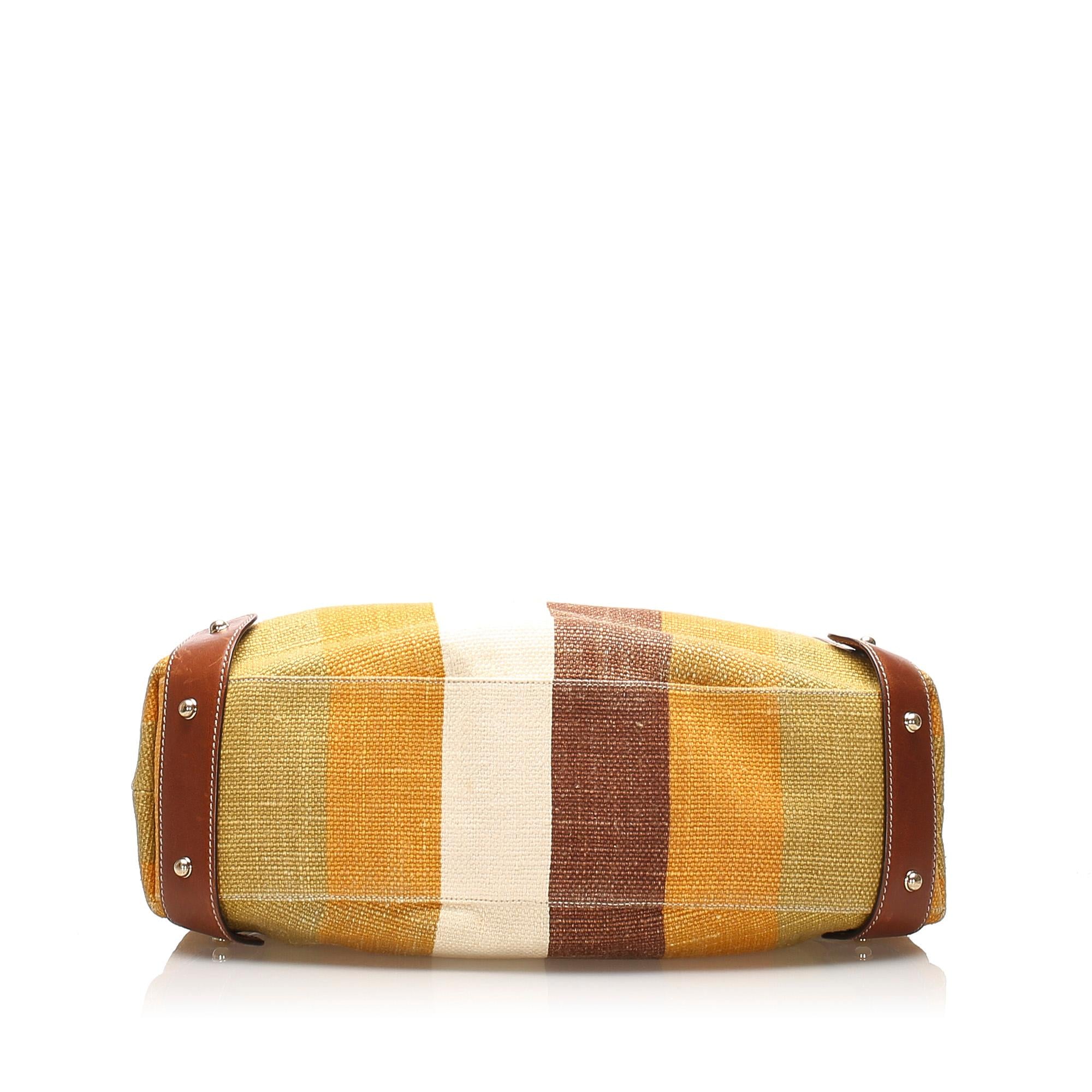 Gucci Pelham Canvas Shoulder Bag (SHG-32192)