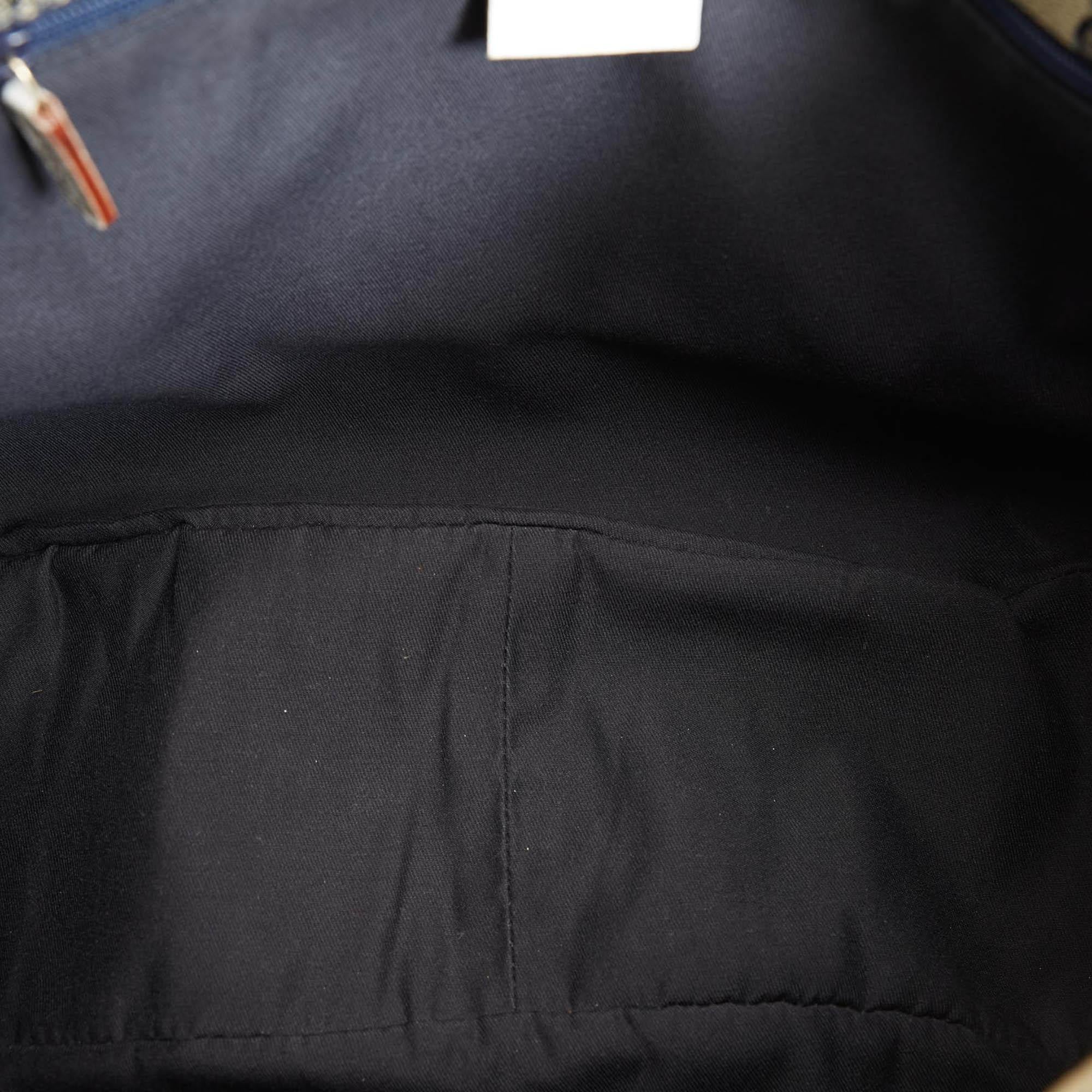 Gucci Pelham Leather Shoulder Bag (SHG-32455)