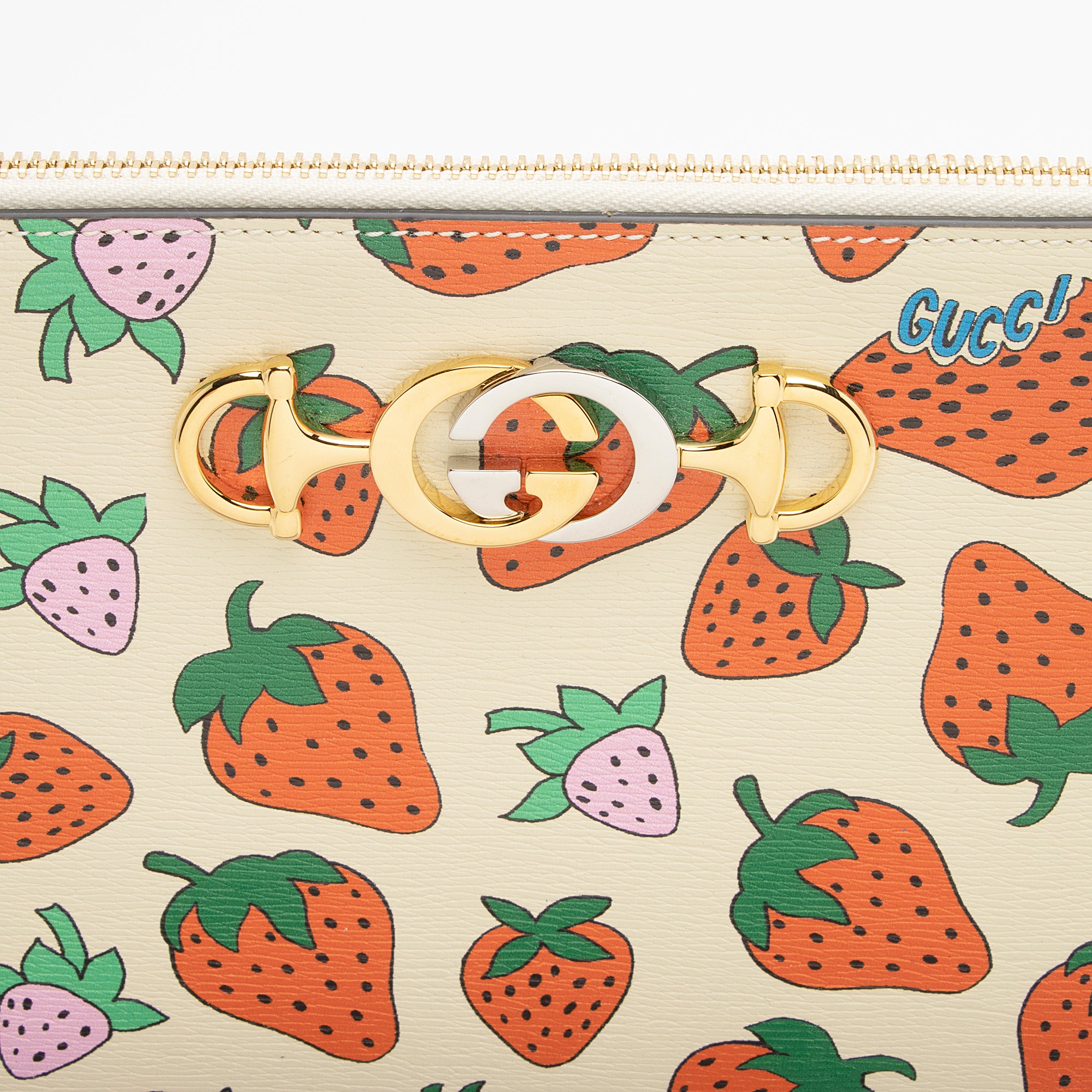 Gucci Printed Leather Strawberry Zumi Pouch (SHF-22217)