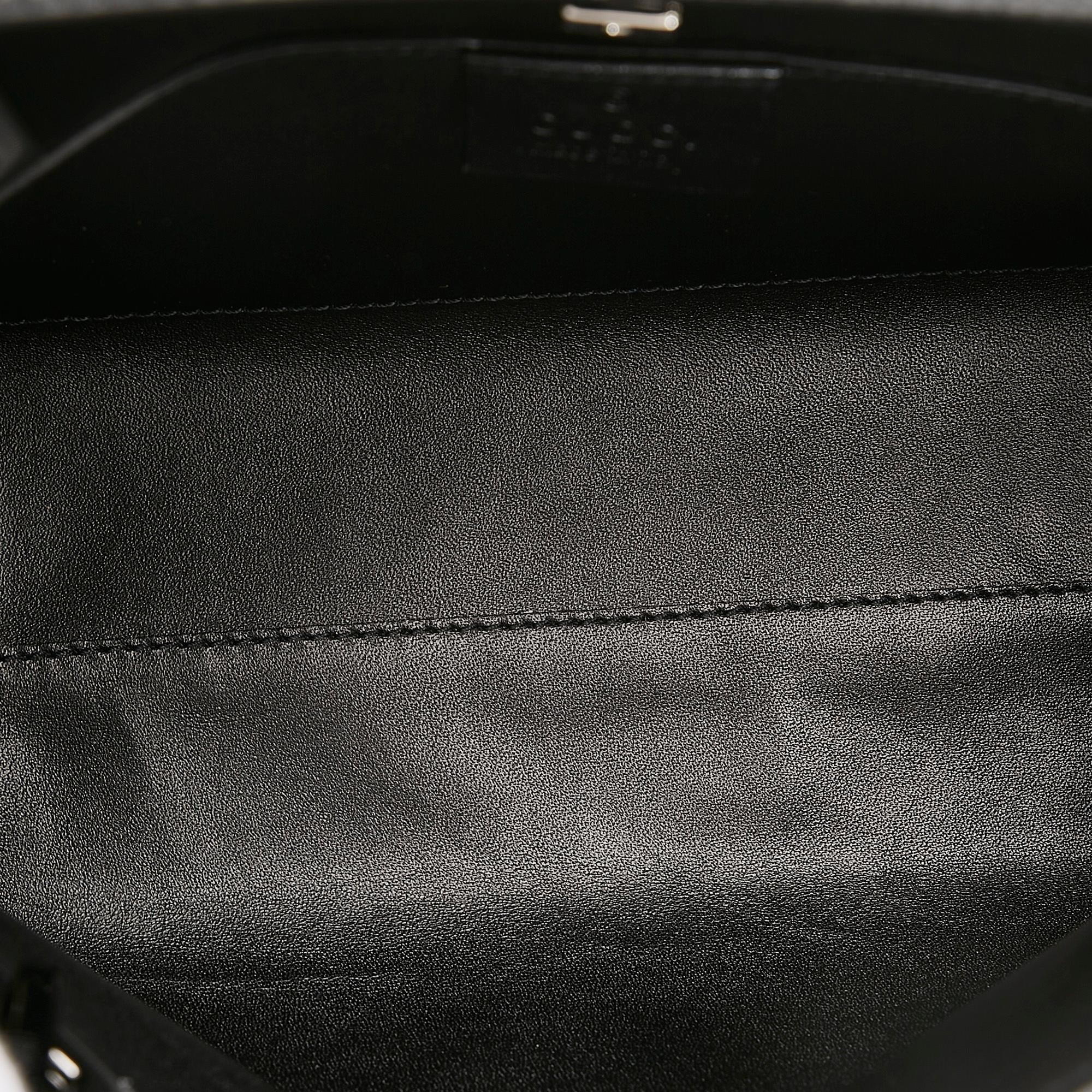 Gucci Satin Shoulder Bag (SHG-NnlyoT)