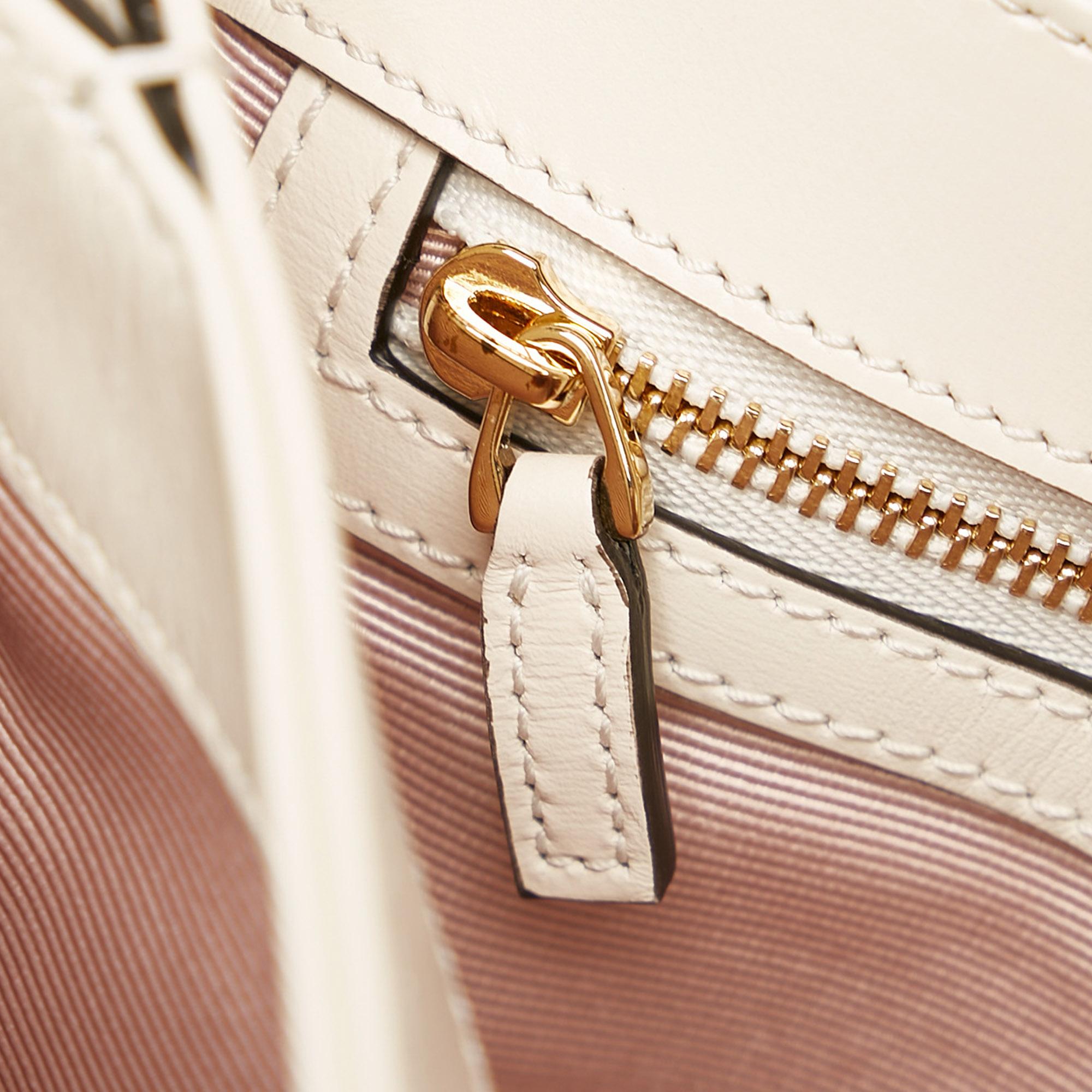 Gucci Small Arli Flap Crossbody (SHG-eVH5m8)