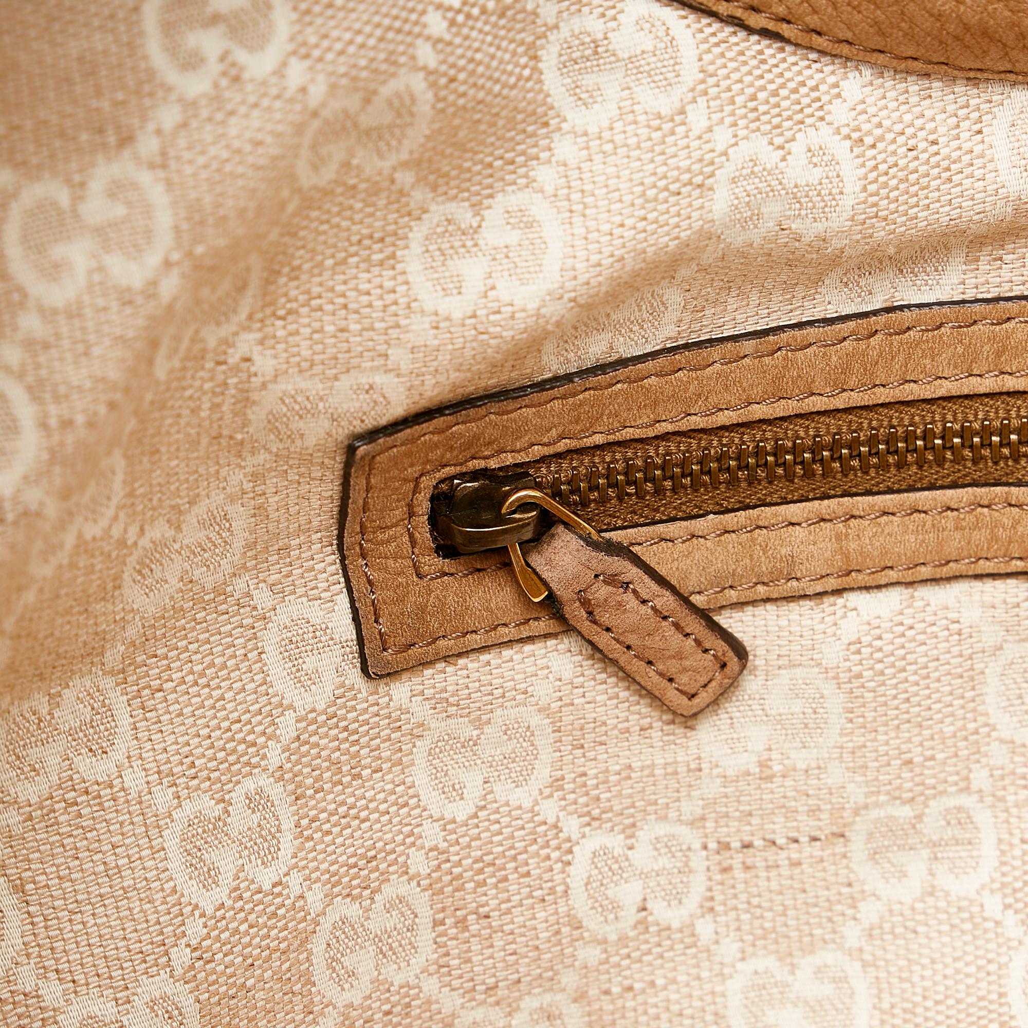 Gucci Soft Stirrup Nubuck Leather Shoulder Bag (SHG-30343)