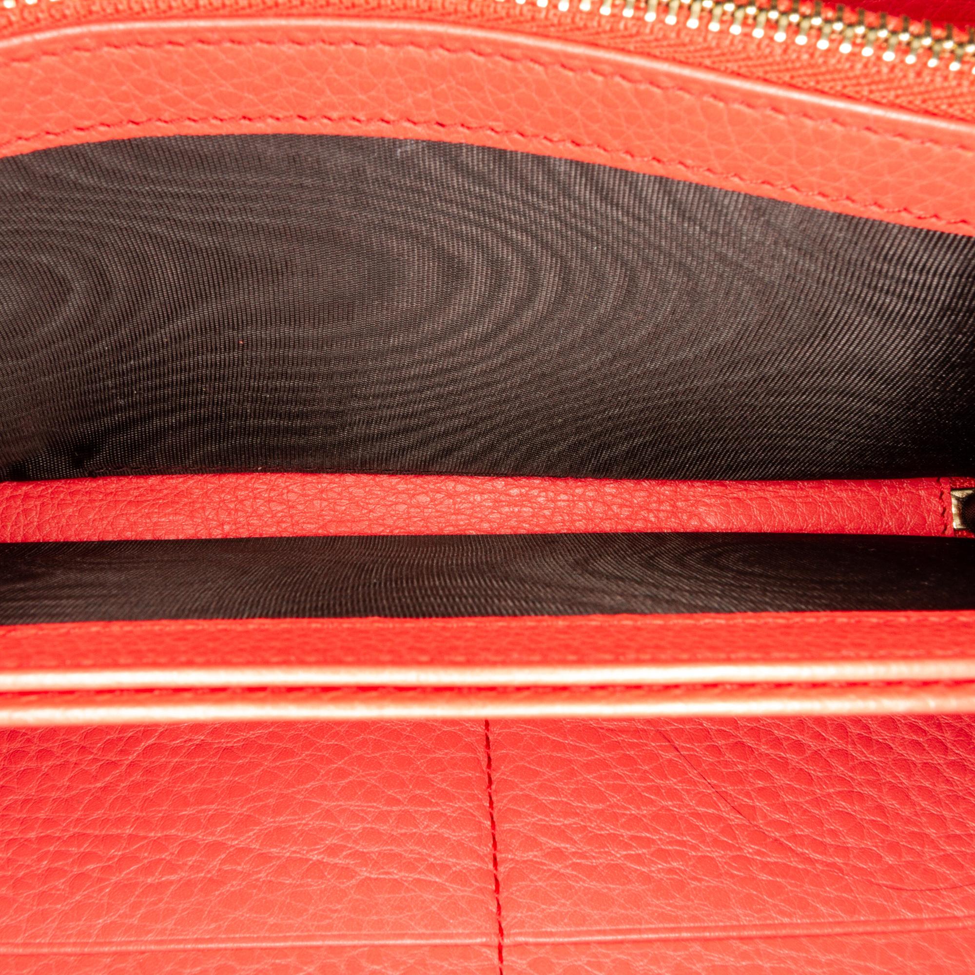 Gucci Soho Zip Around Continental Wallet (SHG-dhOb3H)