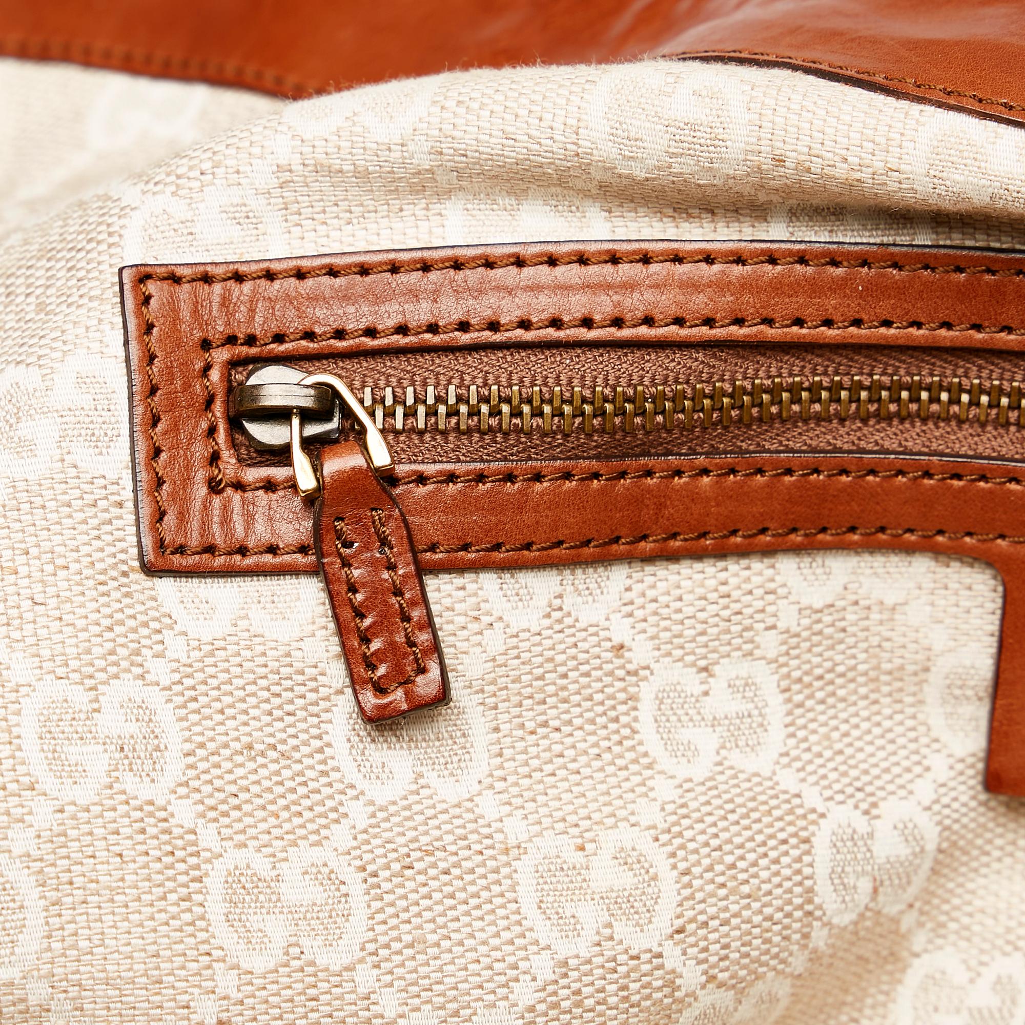 Gucci Stirrup Leather Shoulder Bag (SHG-29528)