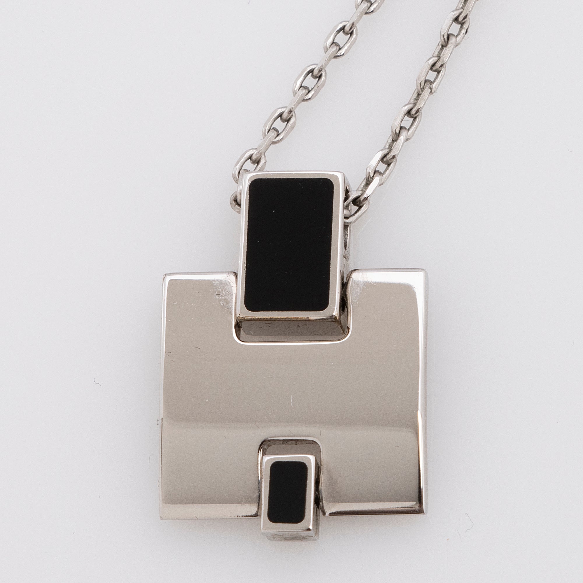 Hermes Eileen Pendant Necklace (SHF-22272)