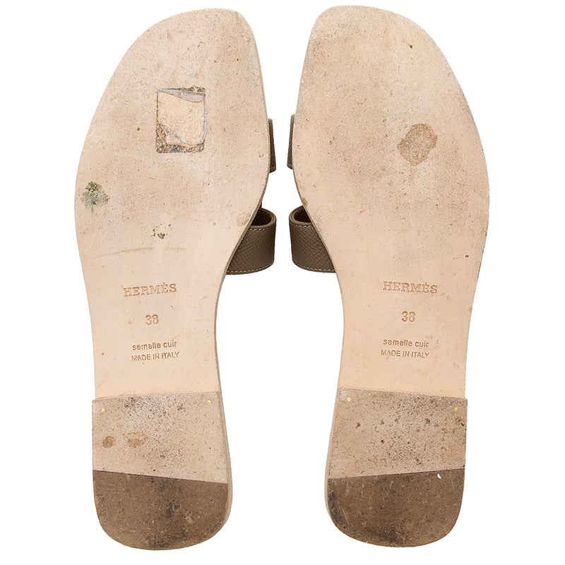 Hermes Epsom Oran Sandals - Size 8 / 38 (SHF-21767) – LuxeDH