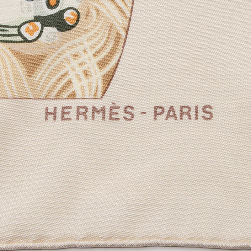 Hermes Silk Sulfure et Presse Papiers 90cm Scarf (SHF-B2a18H)