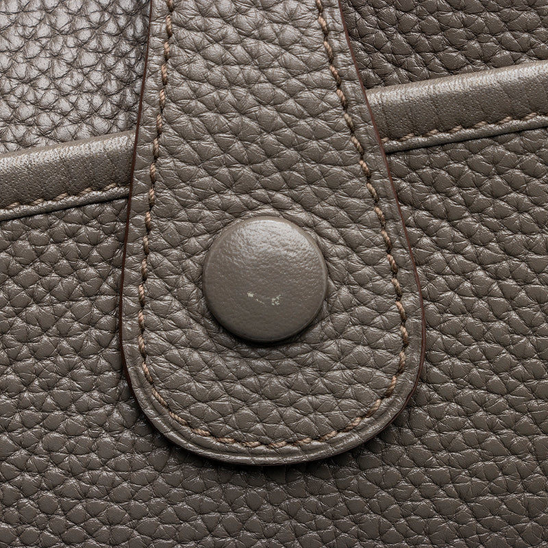 HERMÈS  GRIS ETAIN EVELYNE III PM IN TAURILLON CLEMENCE LEATHER