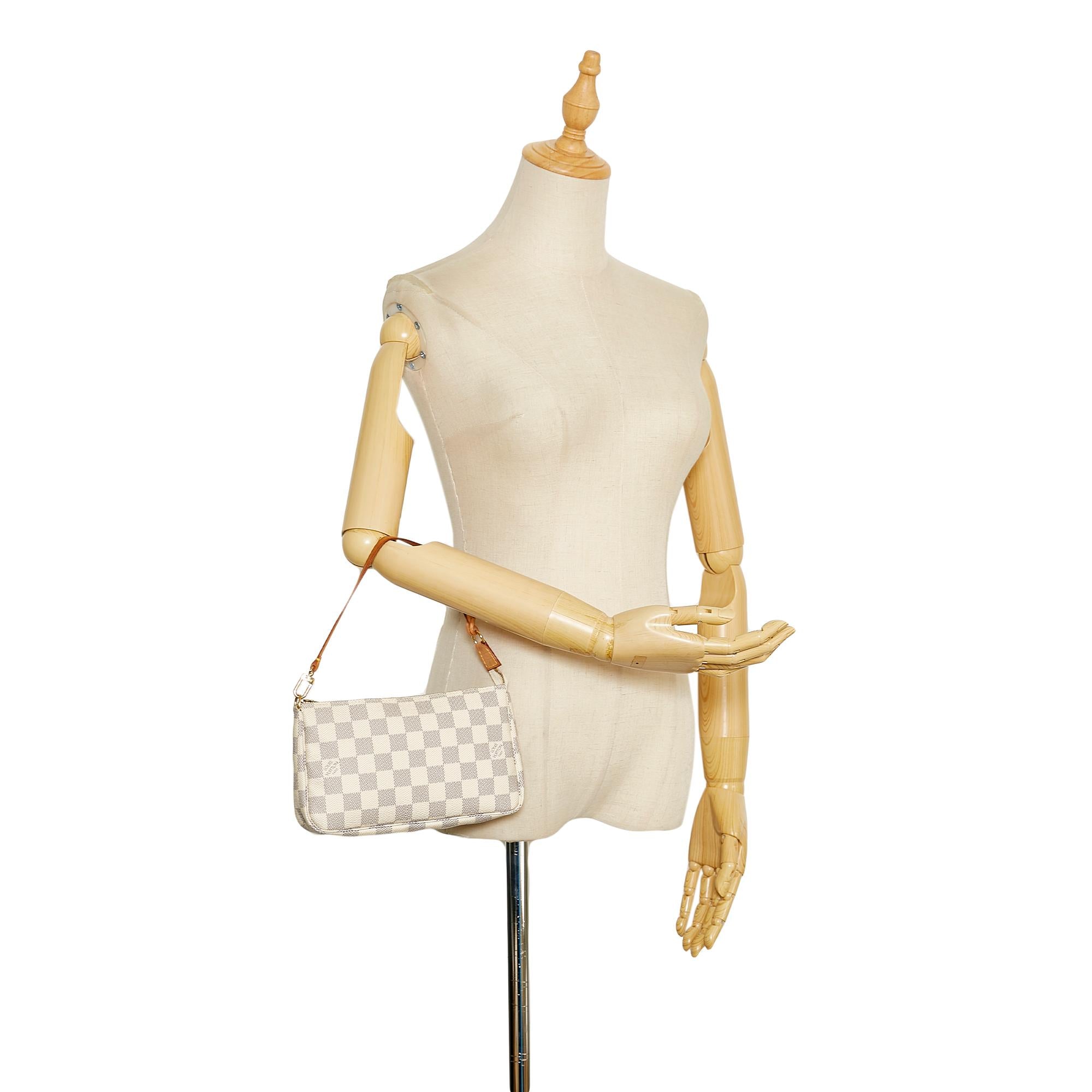 Louis Vuitton Damier Azur Pochette Accessoires (SHG-XPNk3n)