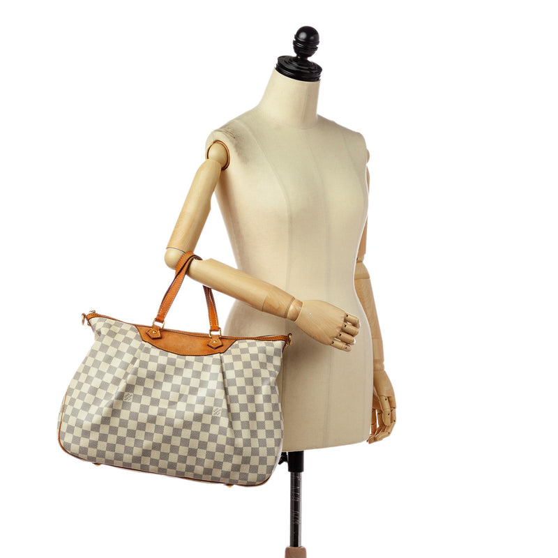 Louis Vuitton Azur Siracusa GM Bag – The Closet Egypt