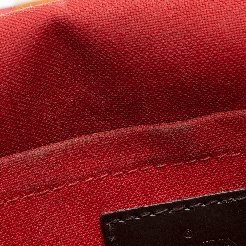 Louis Vuitton Damier Ebene Favorite MM Shoulder Bag (SHF-21205