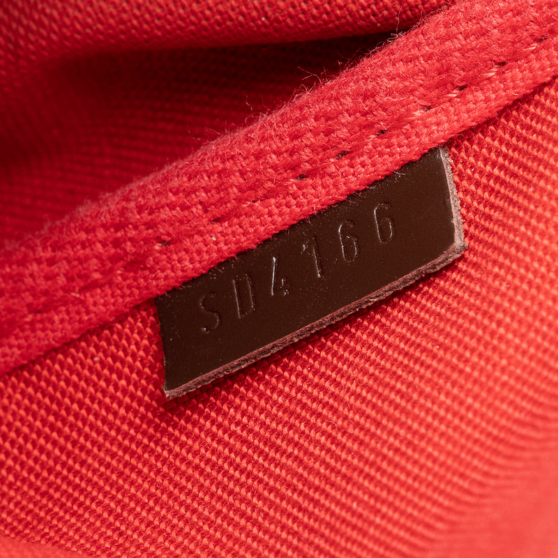Louis Vuitton Leather LV Bag Charm (SHF-20799)