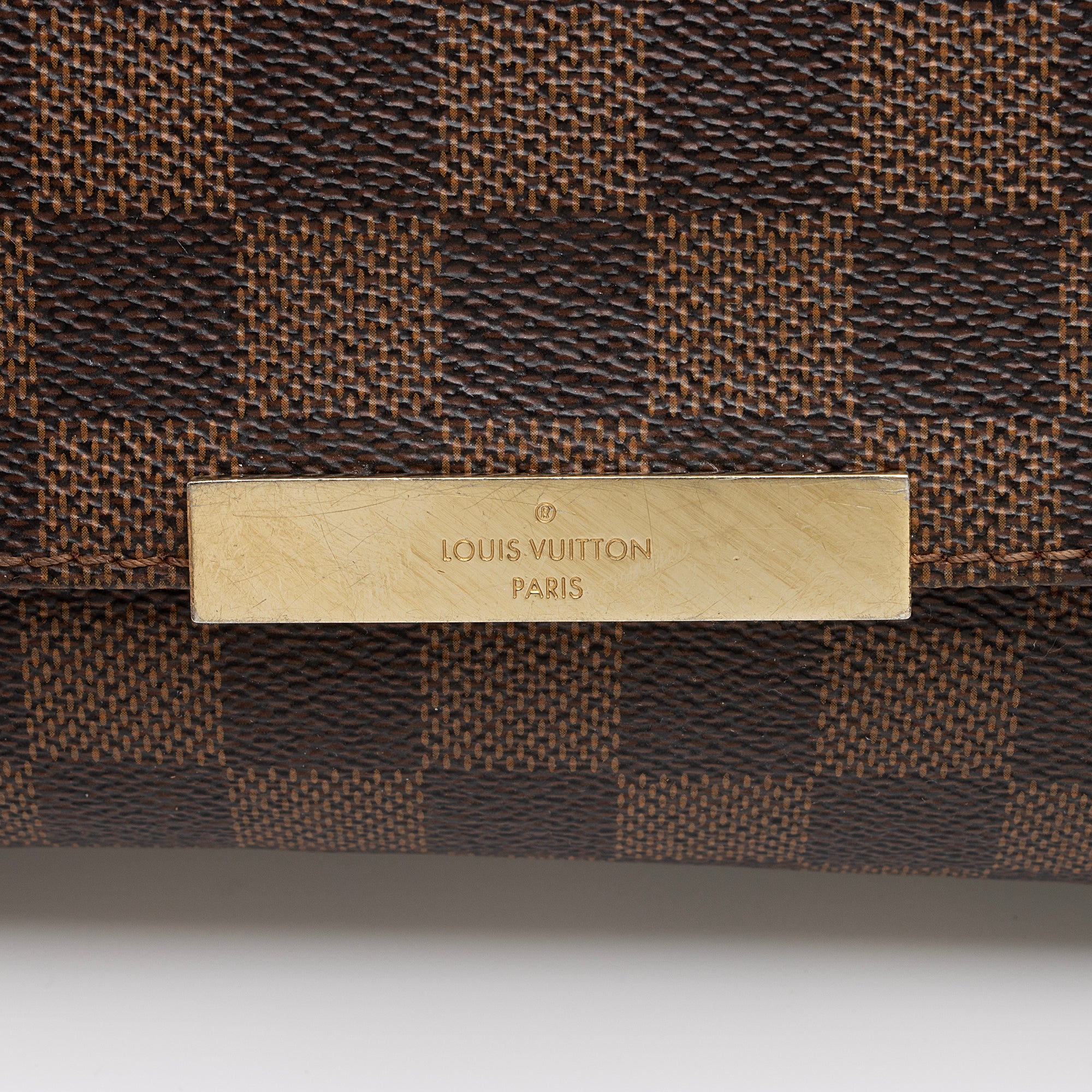 Louis Vuitton Damier Ebene Favorite MM Shoulder Bag (SHF-uhjOFW)