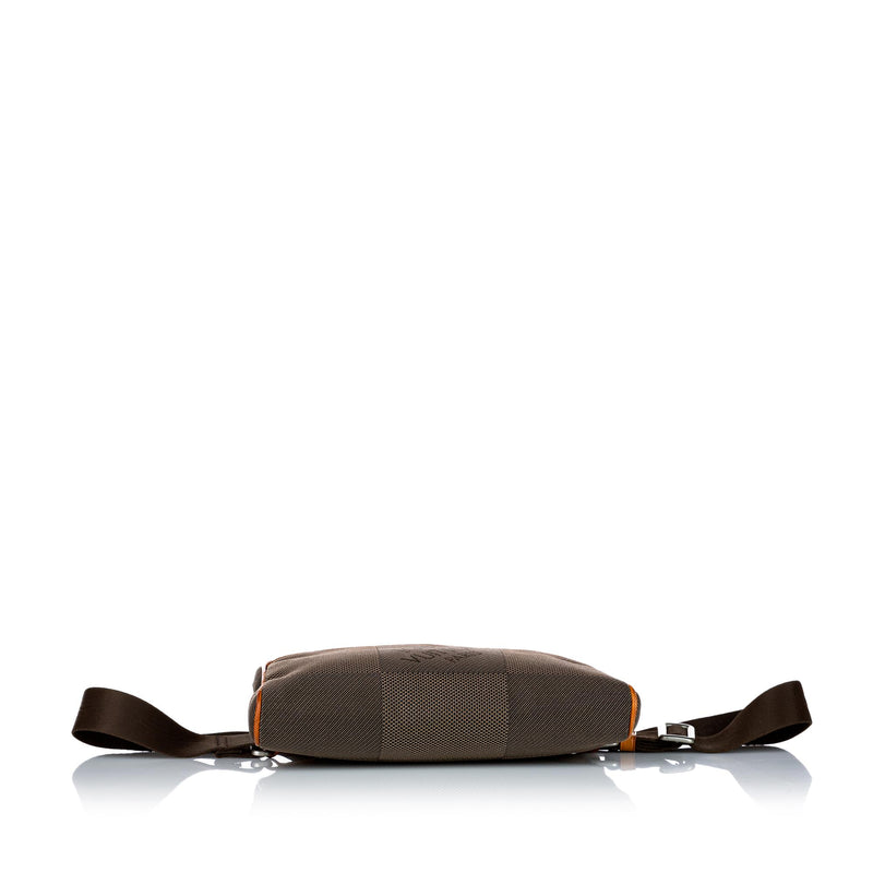 Louis Vuitton Damier Geant Acrobat Belt Bag (SHG-28751)