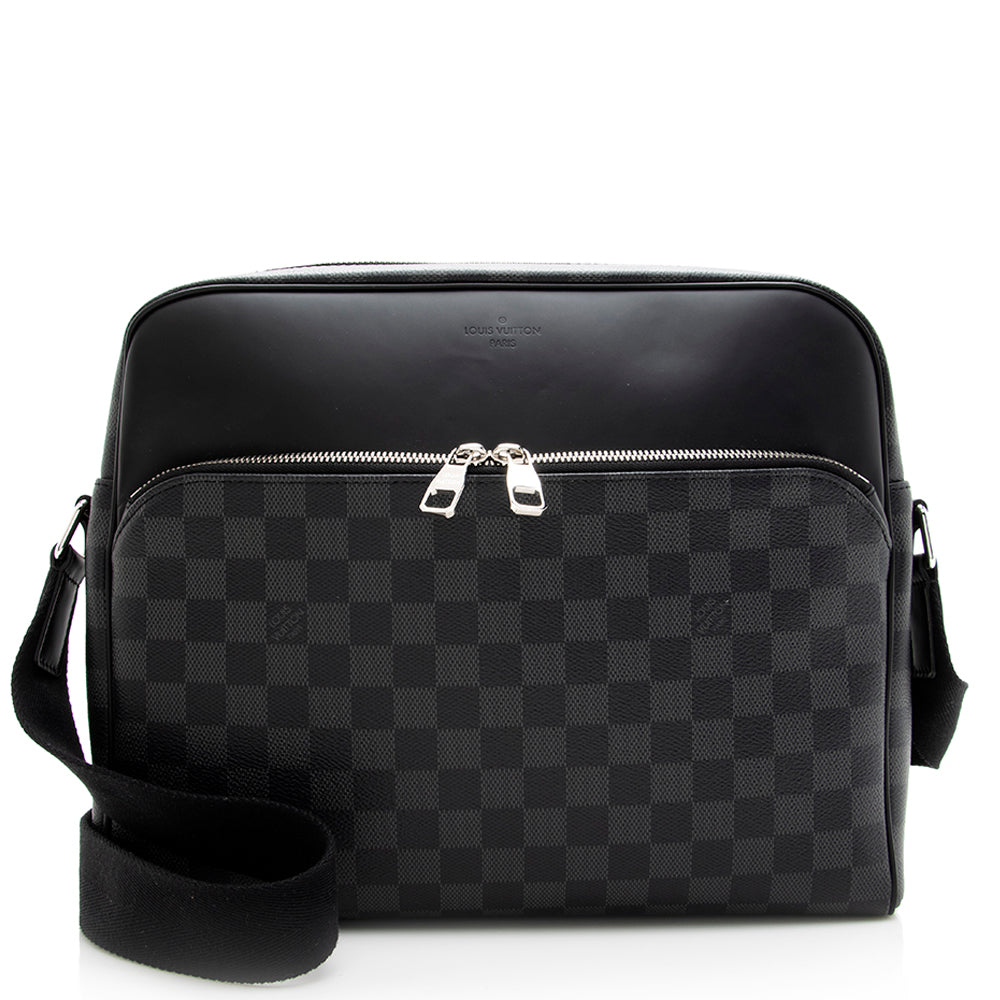 Louis Vuitton Damier Graphite Dayton Reporter MM Messenger Bag (SHF-18 –  LuxeDH